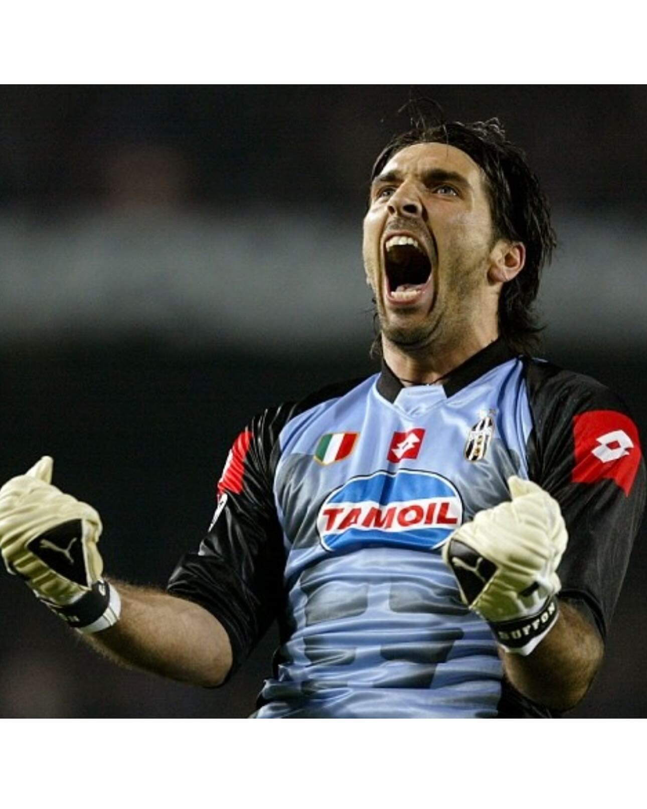 GIANLUIGI BUFFON BACK SIGNED JUVENTUS 2002-03 BLUE GOALKEEPER 
