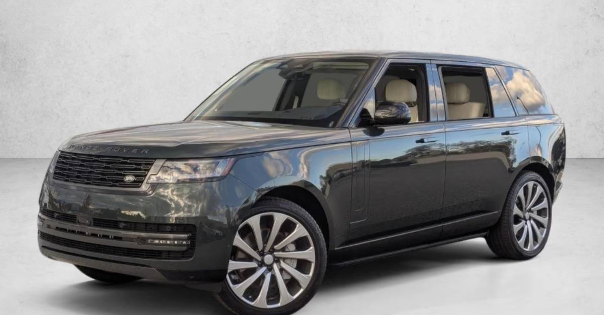 Land - Introducing the stunning 2025 Range Rover SE LWB 7-Seat! Long ...