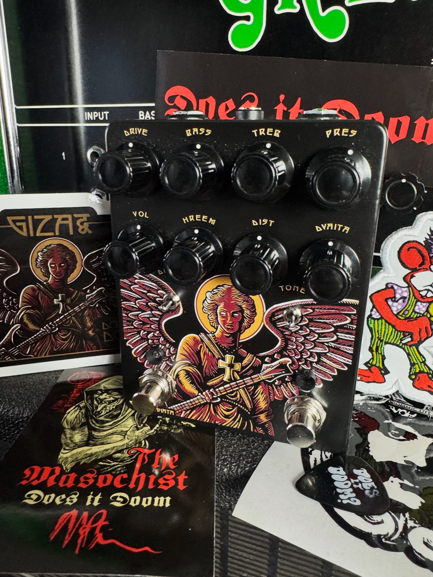 Does it Doom Giza DVA pedal for bassist