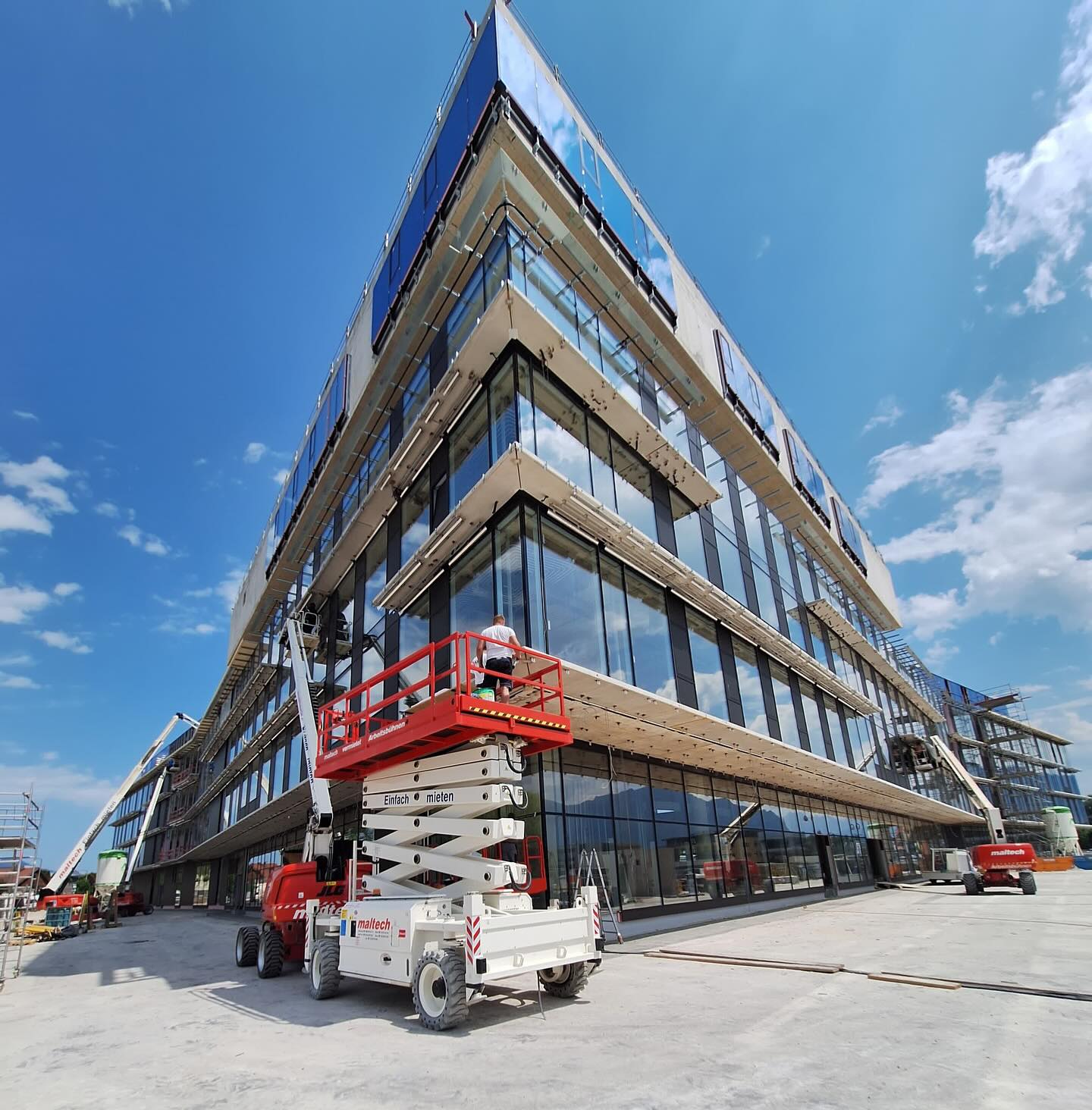 Maltech Arbeitsbühnen GmbH... - Maltech Arbeitsbühnen GmbH