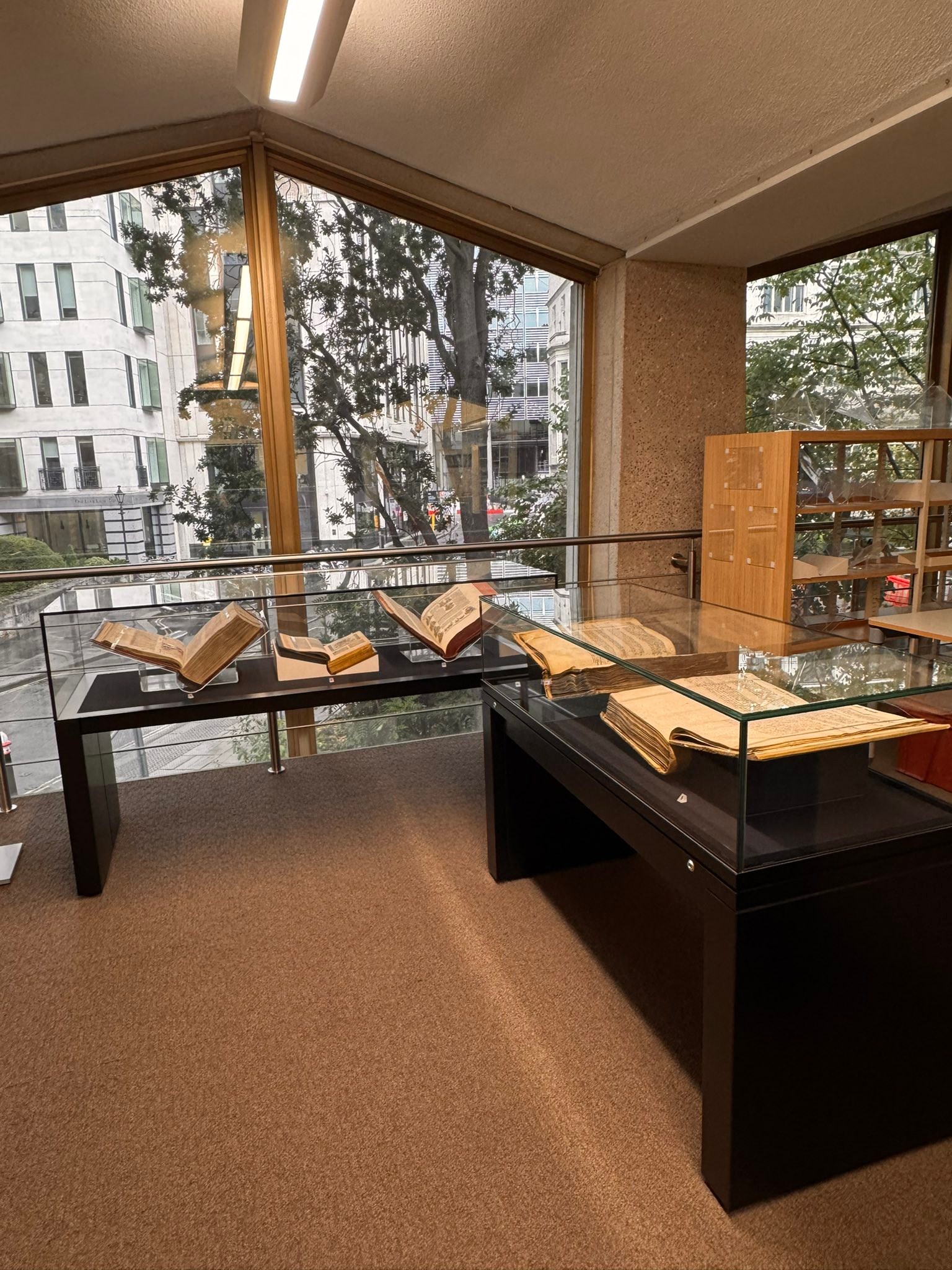 Artizan Street Library and Community Centre - City of London Libraries ...