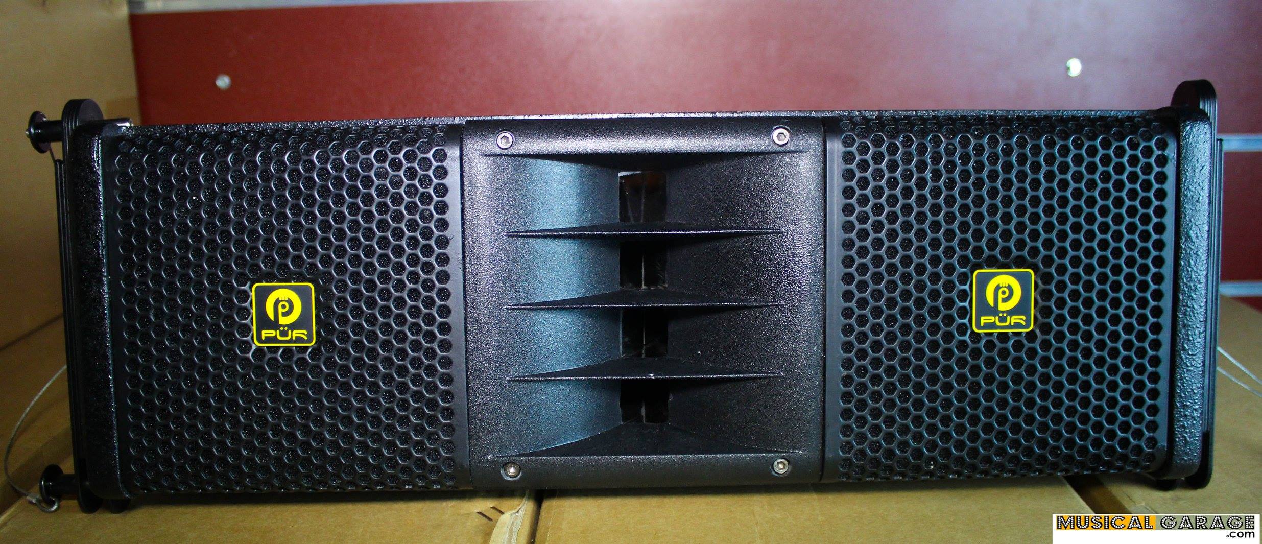 MUSICALGARAGE - PUR -Line Array- con parlantes italianos...