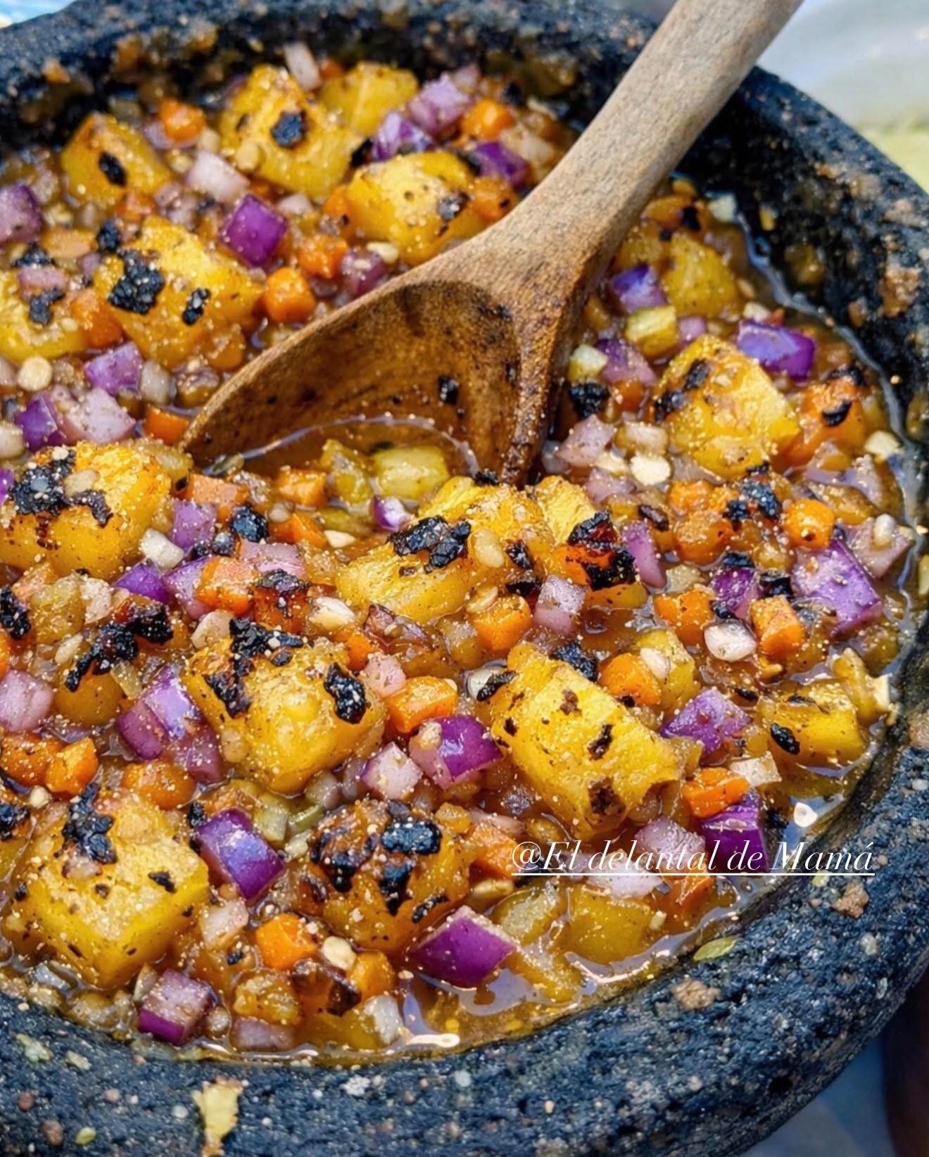 El - Salsa de piña asada con cebolla morada y habanero, queda deliciosa ...