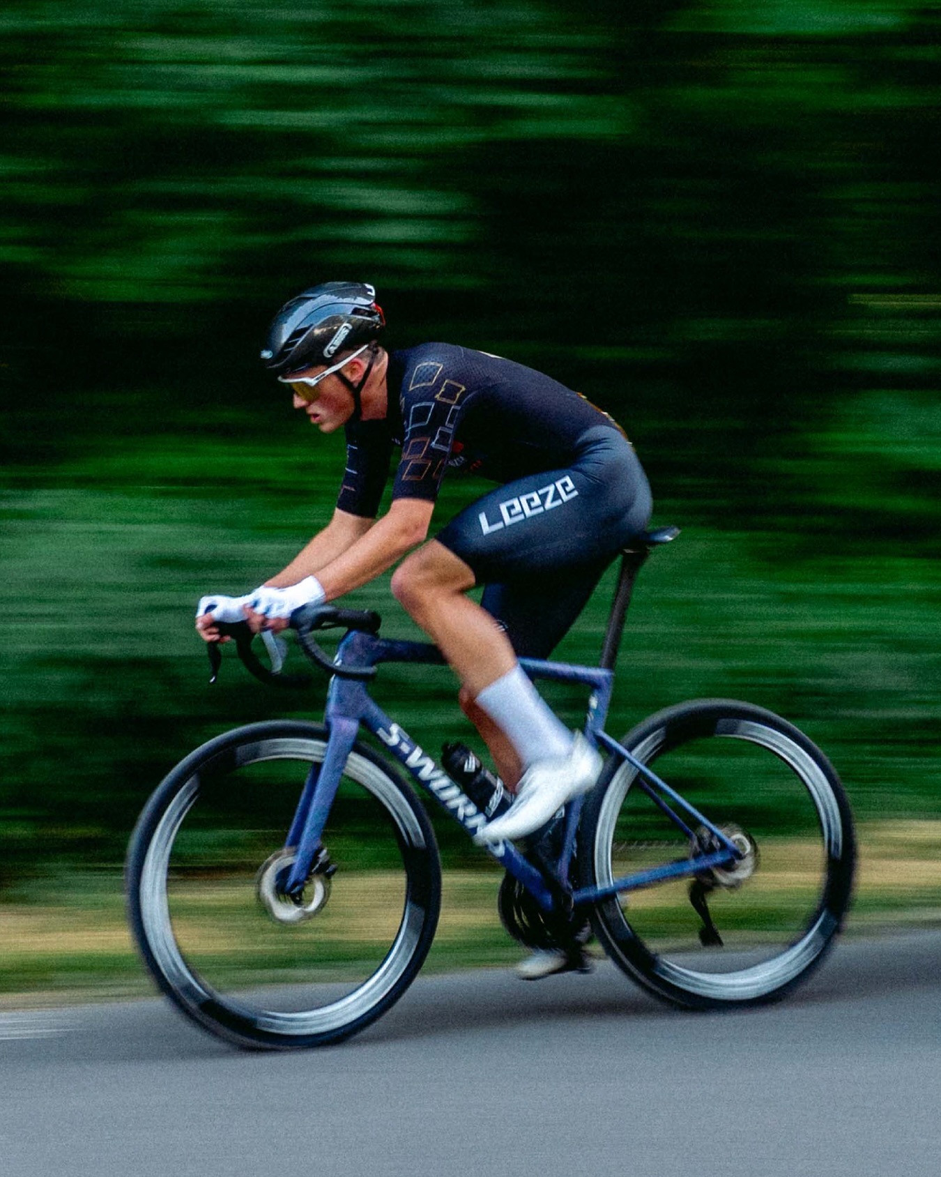 rennrad 26 zoll körpergröße HILAND 27,5 29 Mountainbike, Herren und Damen Fahrrad mit V-Bremsen, 18-Gang Mountainbike für Erwachsene, MTB für Männer Frauen, 26 Zoll Blau Sport & Freizeit Farbe:DARK SILVER Entdecker 1.8 Category:E Bike Trekking_Shimano RT30 CL 180