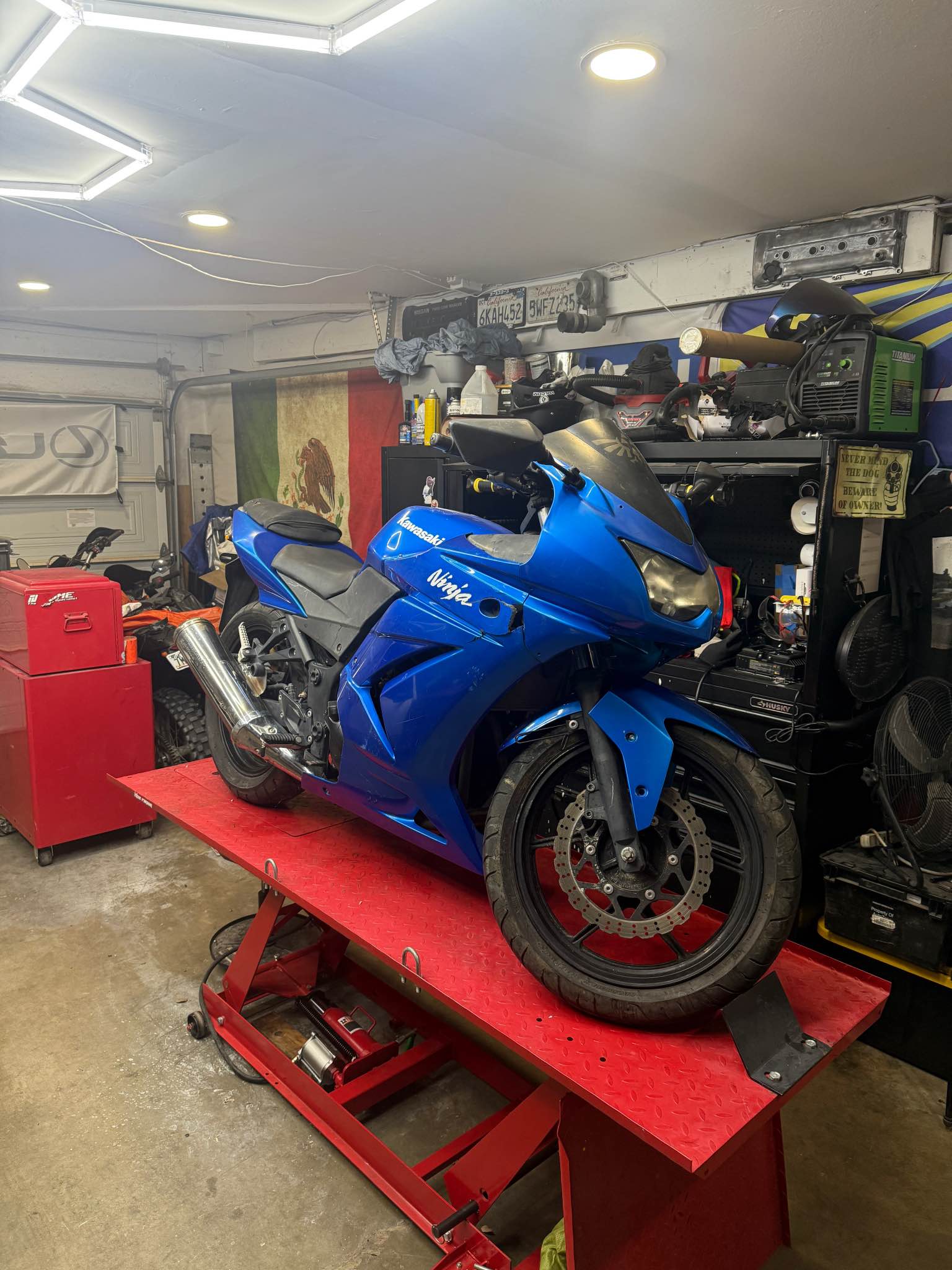 Kawasaki versys clean vin no title,runs good,bill of sale only