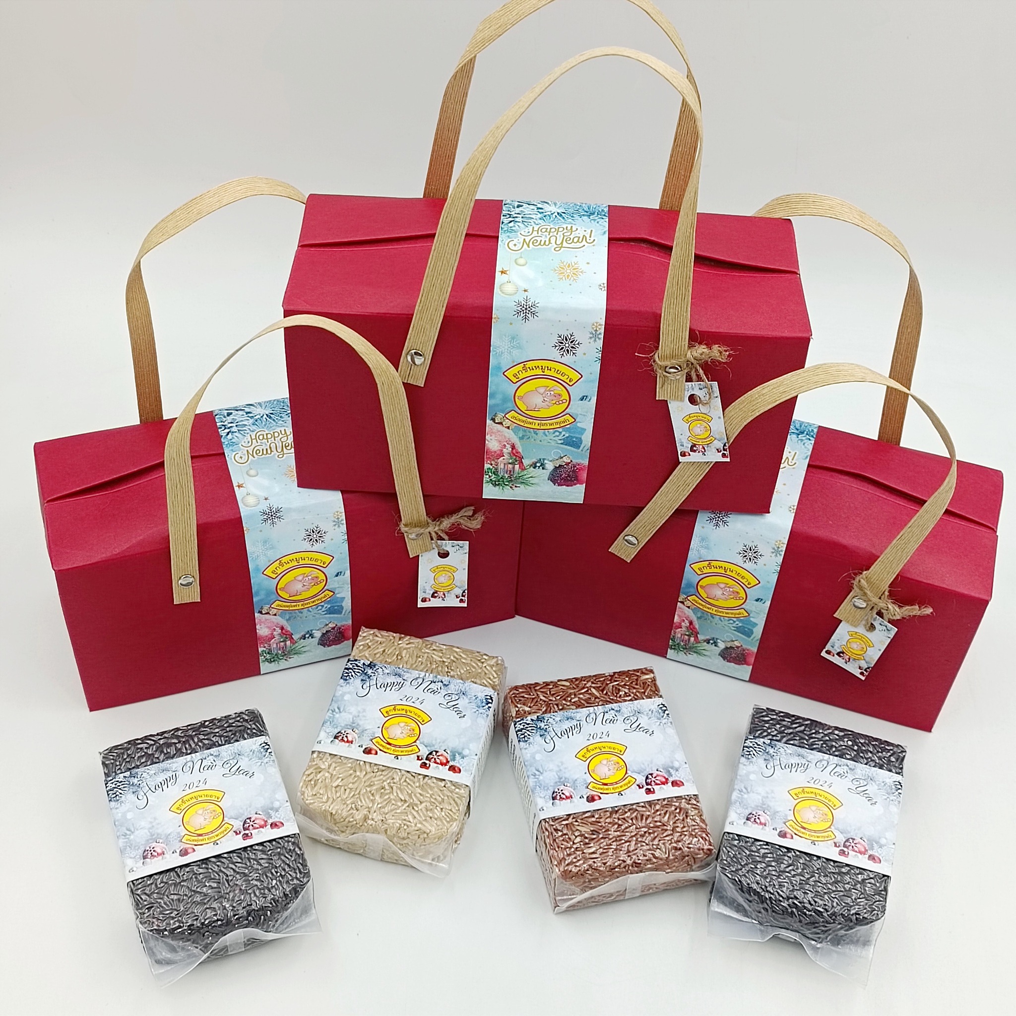 บริษัท - ชุด Box set ของขวัญปีใหม่ 2569 ‼️ พิมพ์ชื่อ โลโก้ ออกแบบ ขั้น ...