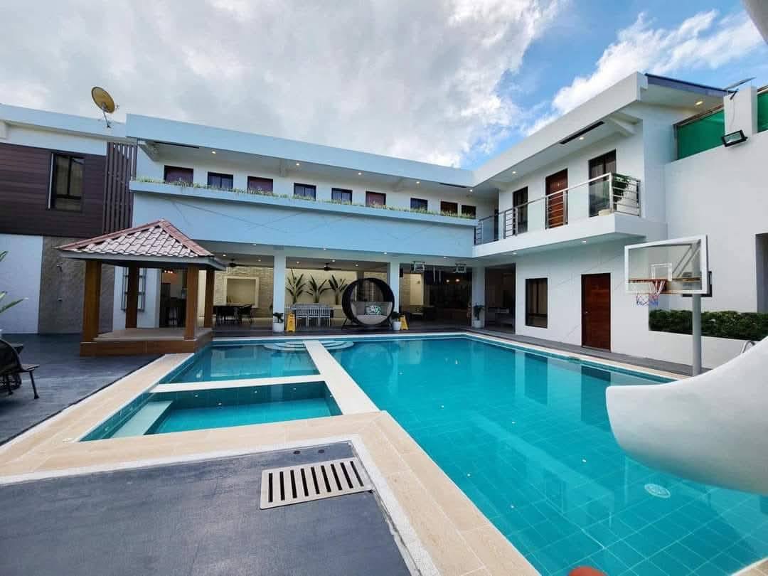 Laguna Private Pool Hotspring Resort | Calamba