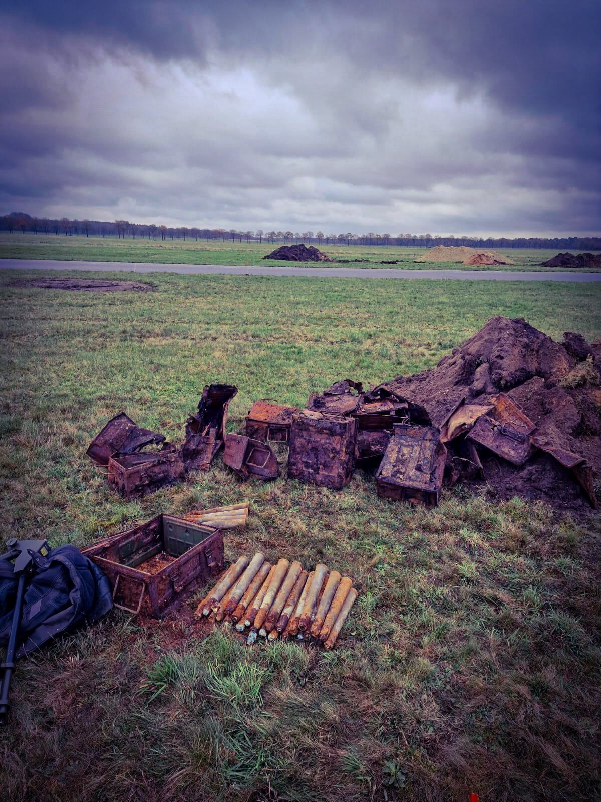Koninklijke Landmacht added a new... - Koninklijke Landmacht