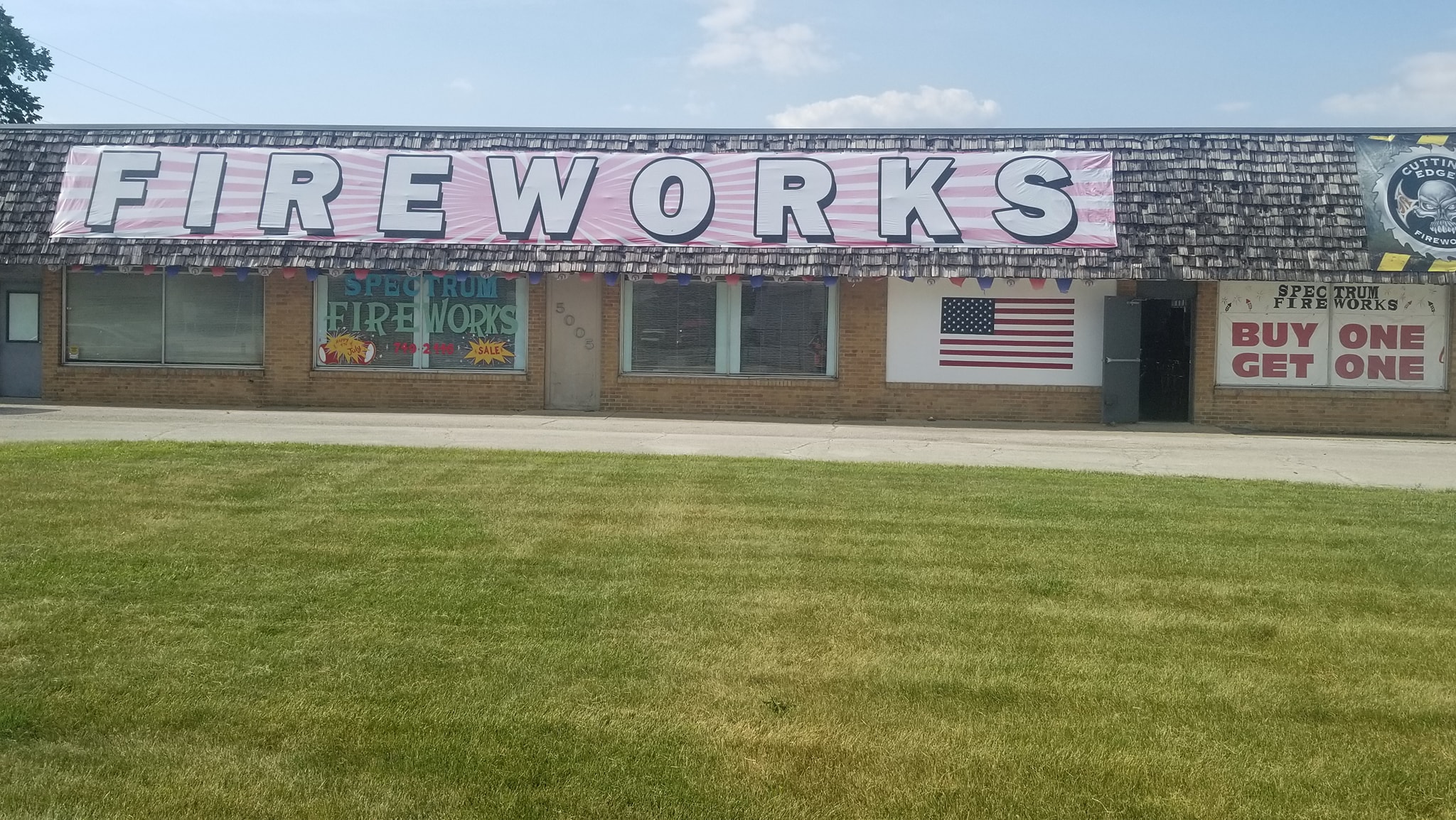 Spectrum Fireworks | Fort Wayne IN