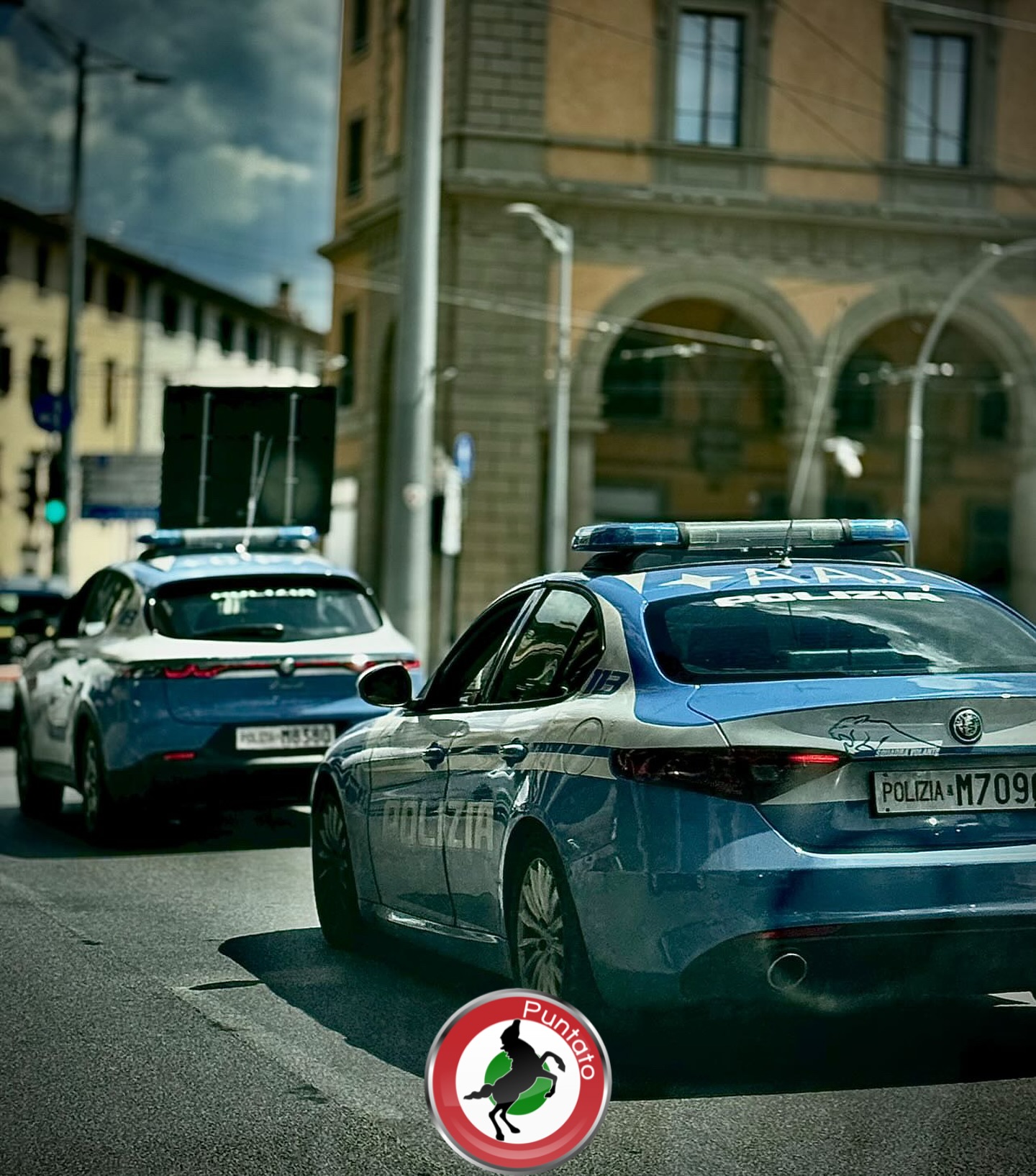 Puntato Forze di Polizia - Un padre che corre nel parcheggio aziendale ...