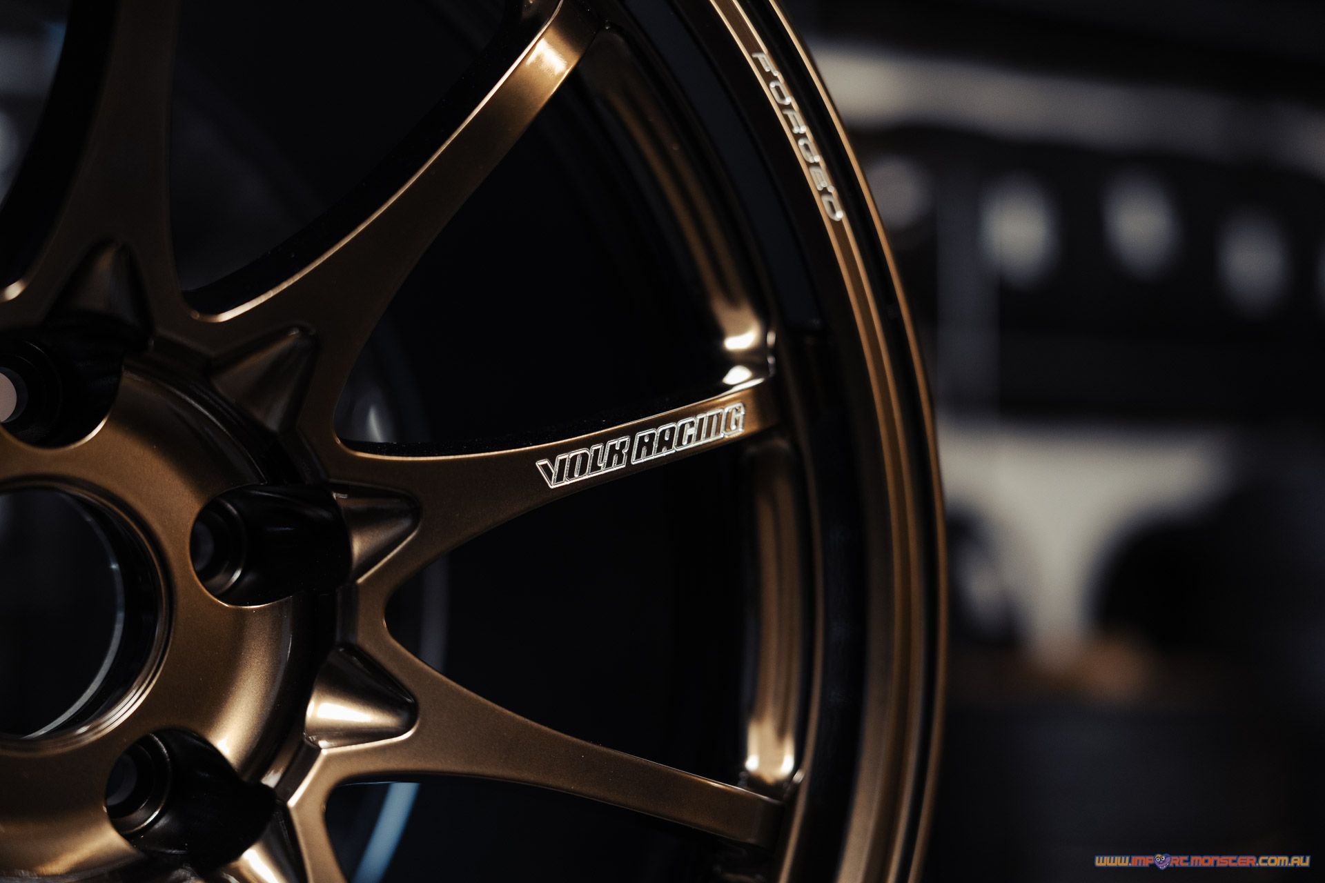 CE28N-Plus SZ Edition. Shining Bronze. In stock now. The legendary 