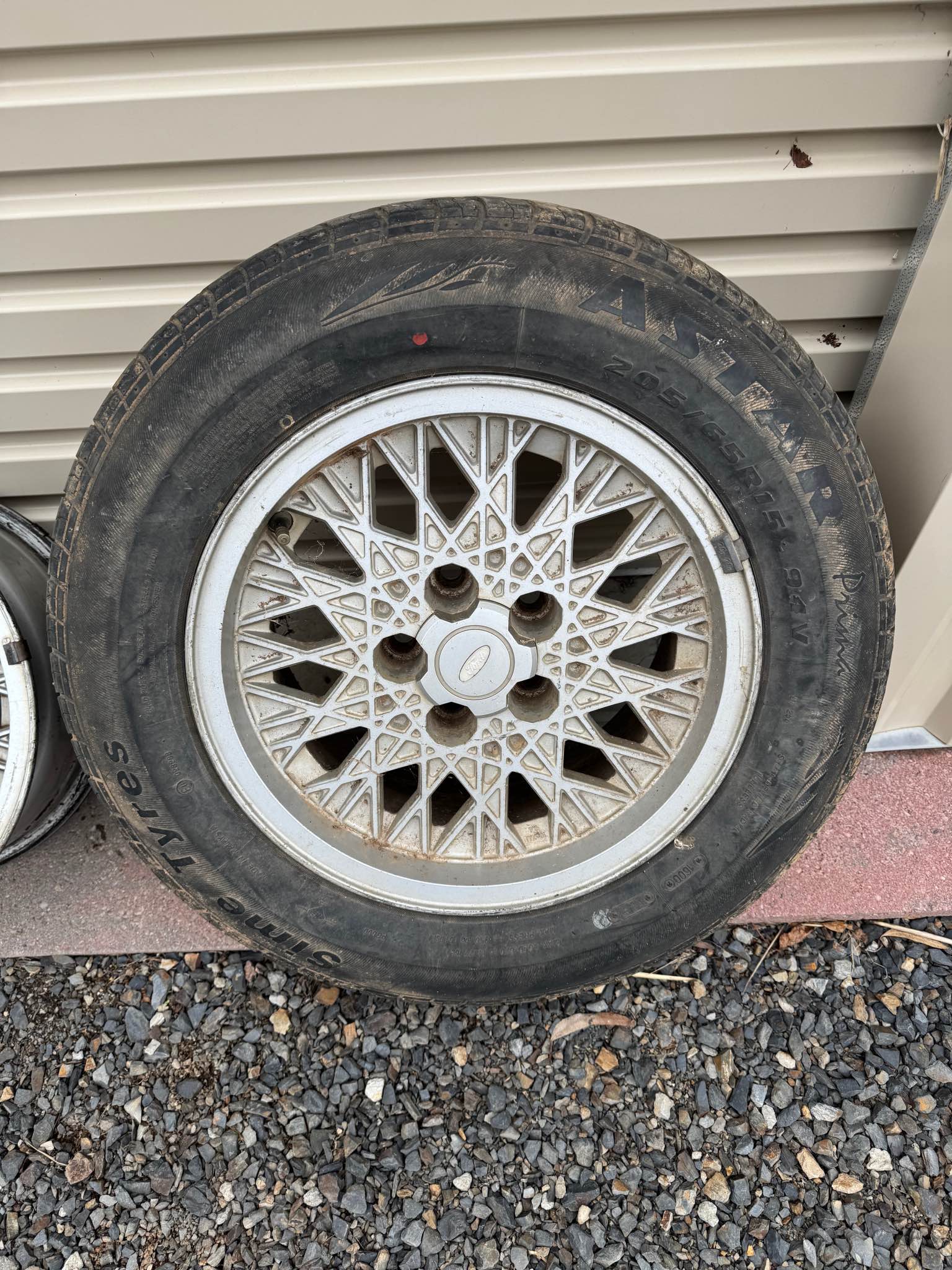 Ford Snowflake Wheels 15x7 - Car Wheels, Tires & Parts - Yarrawonga ...