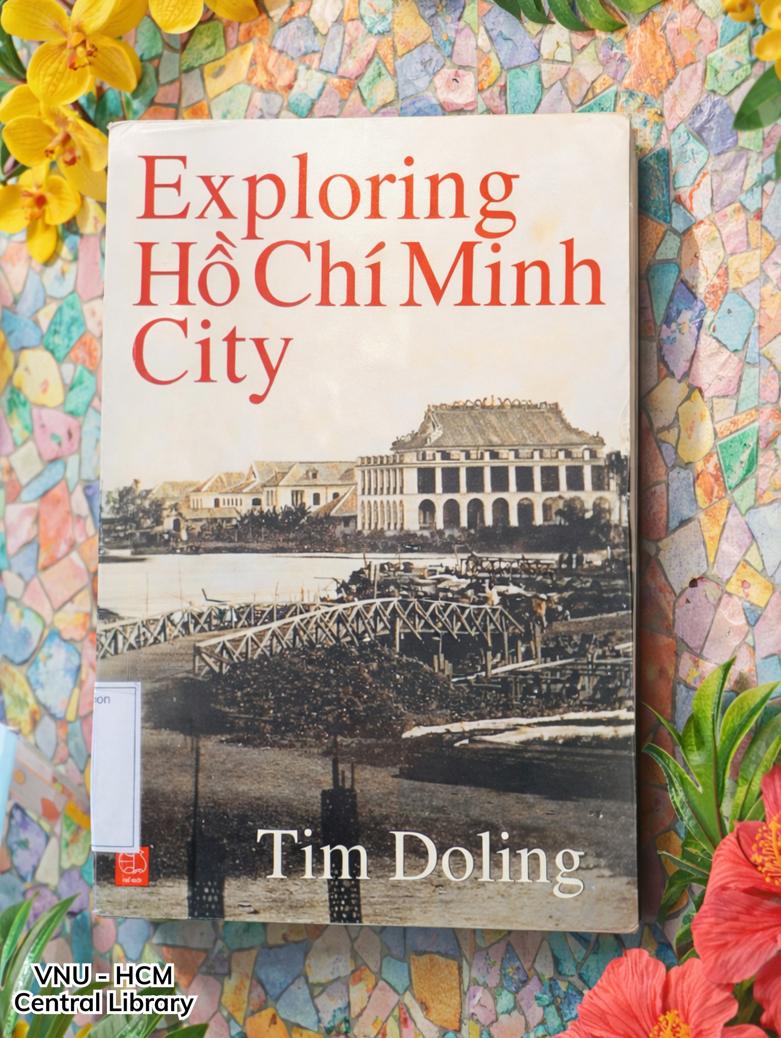 Thư... - Thư viện Trung tâm Đại học Quốc gia TP Hồ Chí Minh