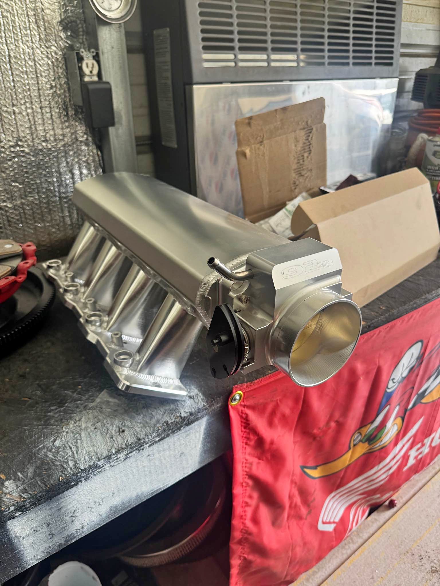 Summit Racing 102mm intake with 92mm throttle body - Car Engines ...