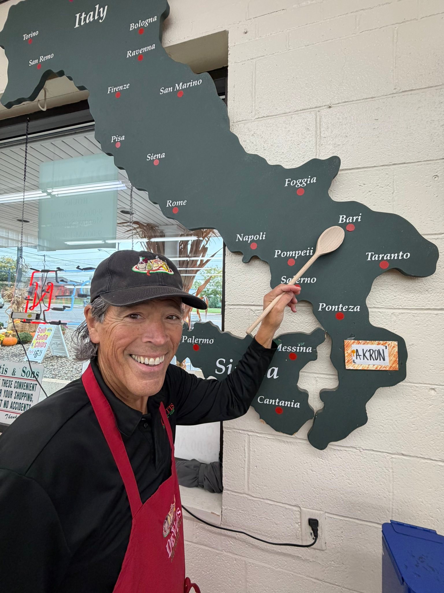 DeVitis Italian Market - Pizza Friday!!! | Facebook