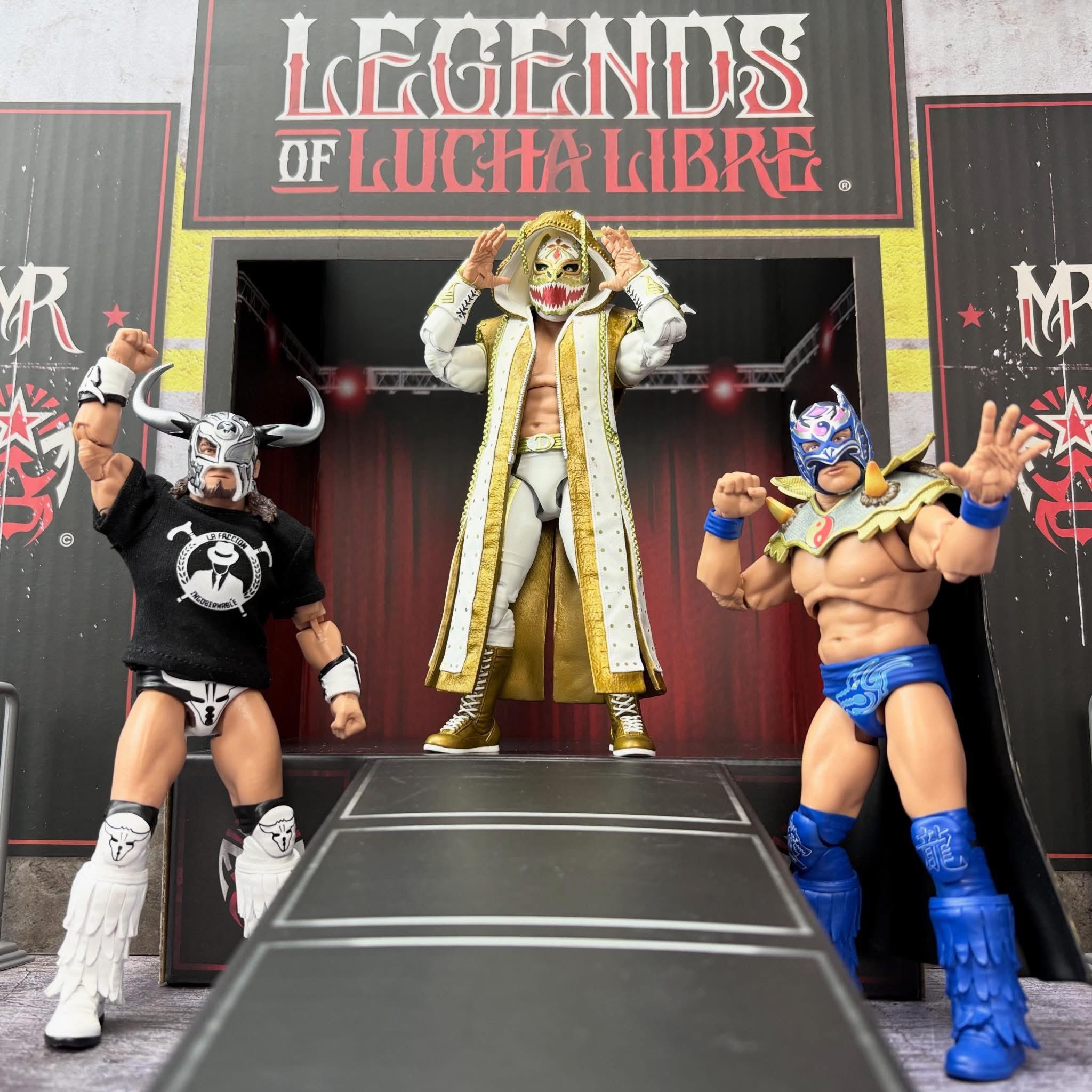 Dragon Lee figurine with insane cape design