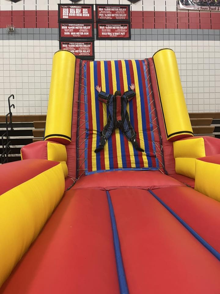 Lakes Area Jump4Fun Inflatables | Osakis MN