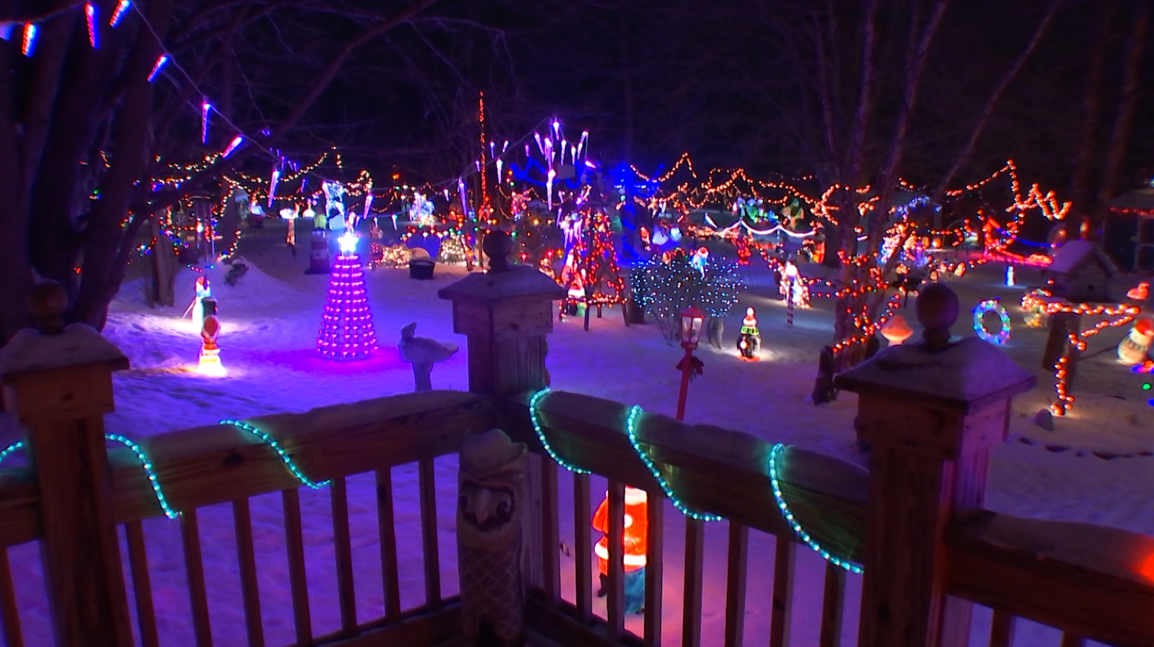 WHEC TV - A house in Hilton is spreading holiday cheer... | Facebook
