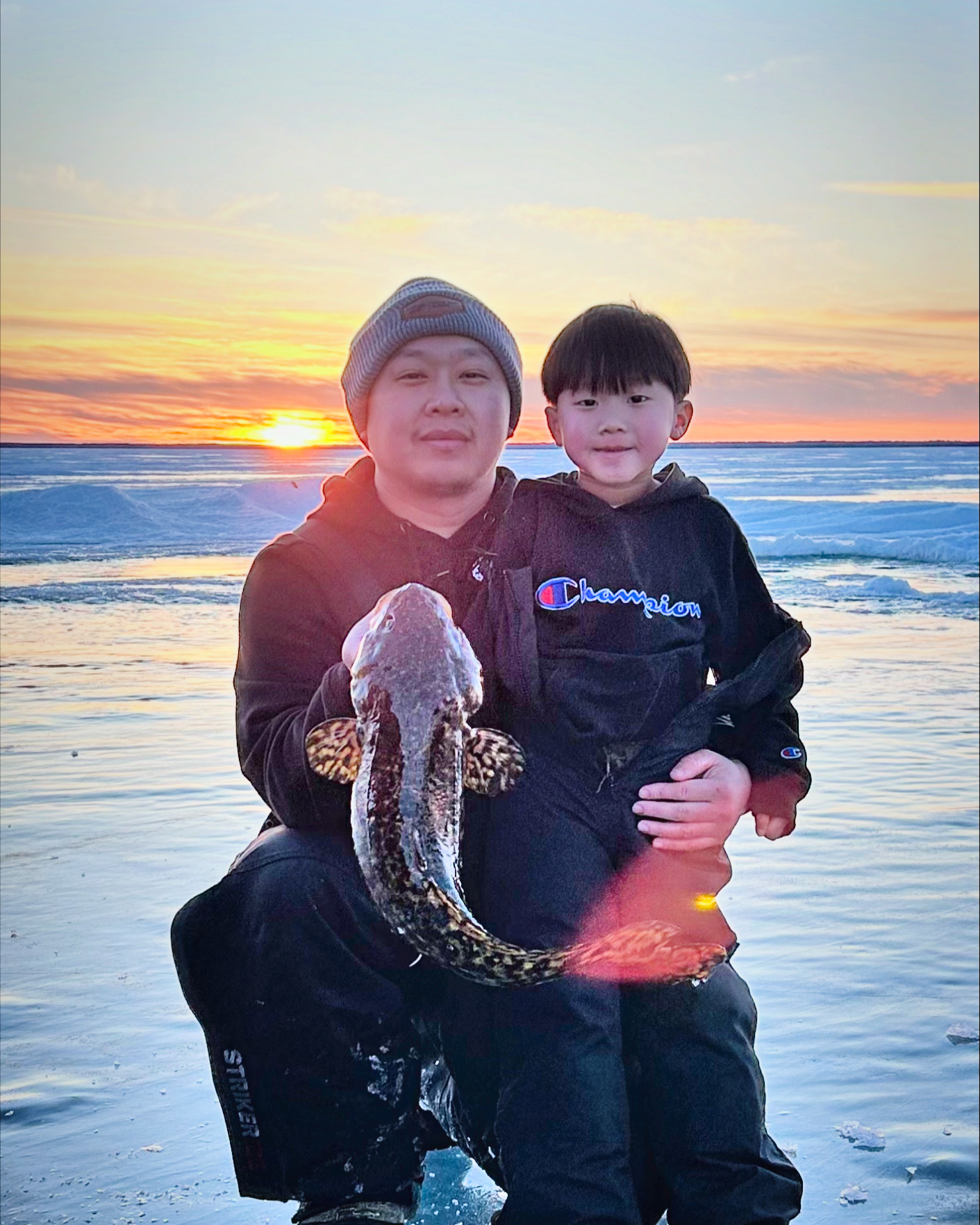 Minnesota - An ice fishing target that talks back: the burbot! 🧊🎣 🦐 ...