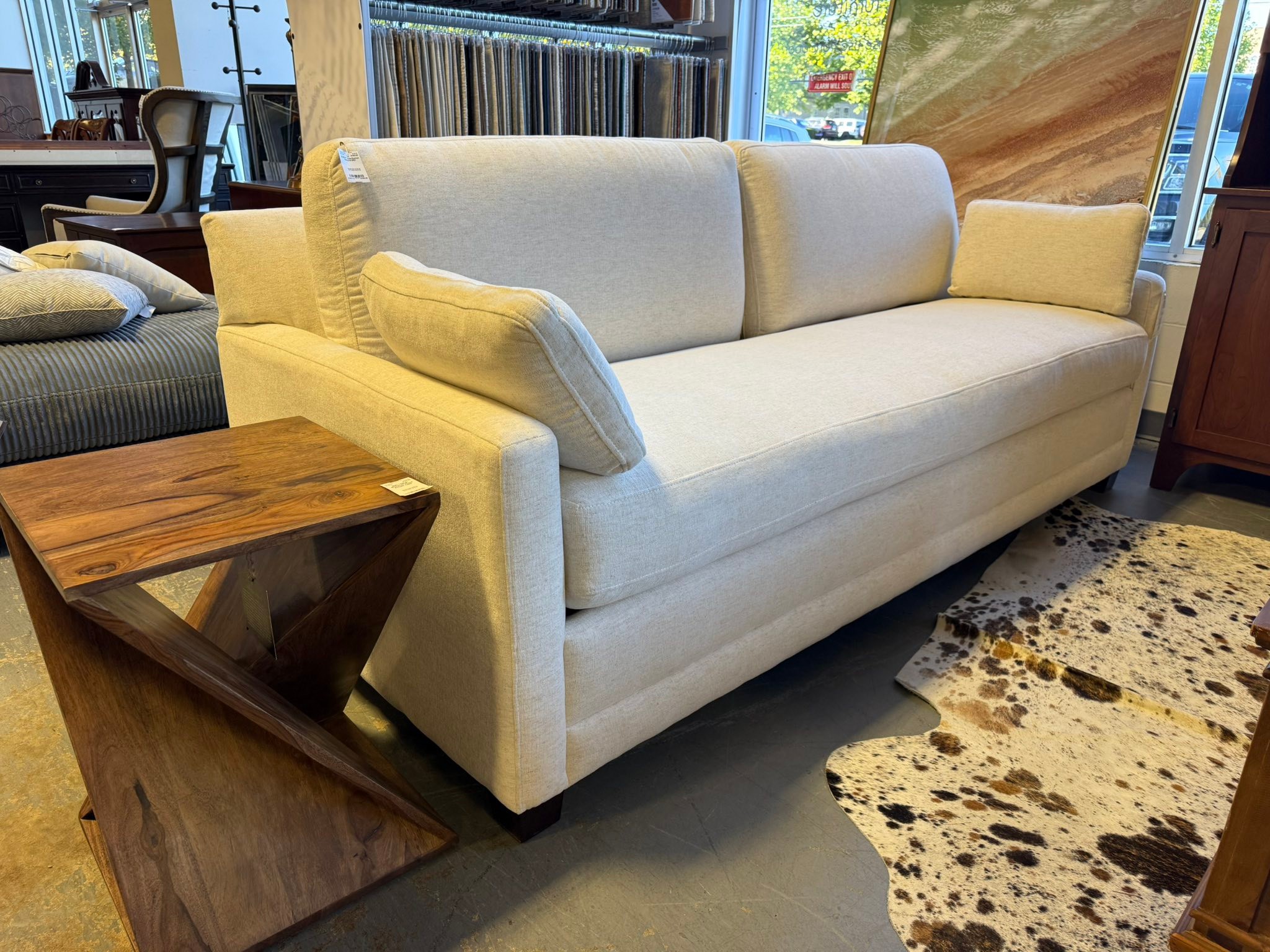 Remix Consignment Furniture... - Remix Consignment Furniture