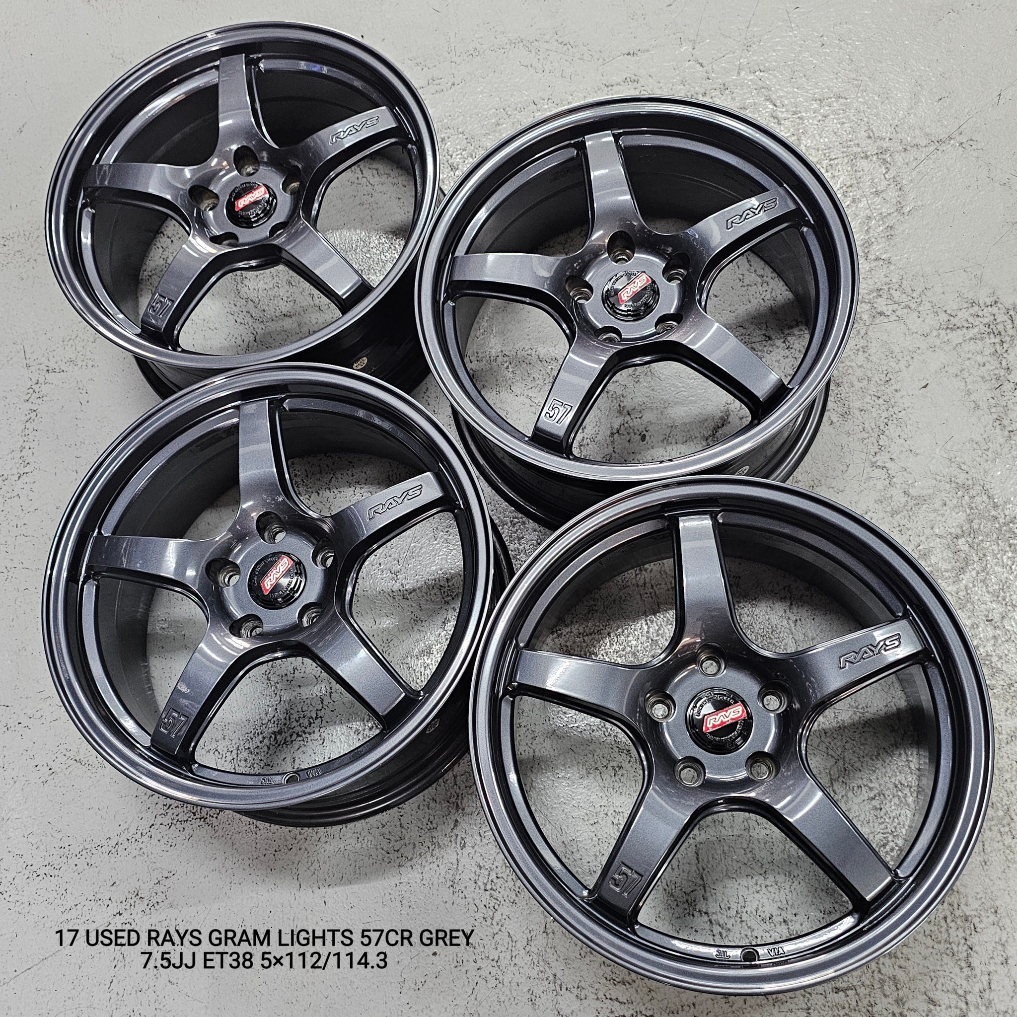 17 USED RAYS GRAM LIGHTS 57CR GREY 7.5JJ ET38 5×112/114.3