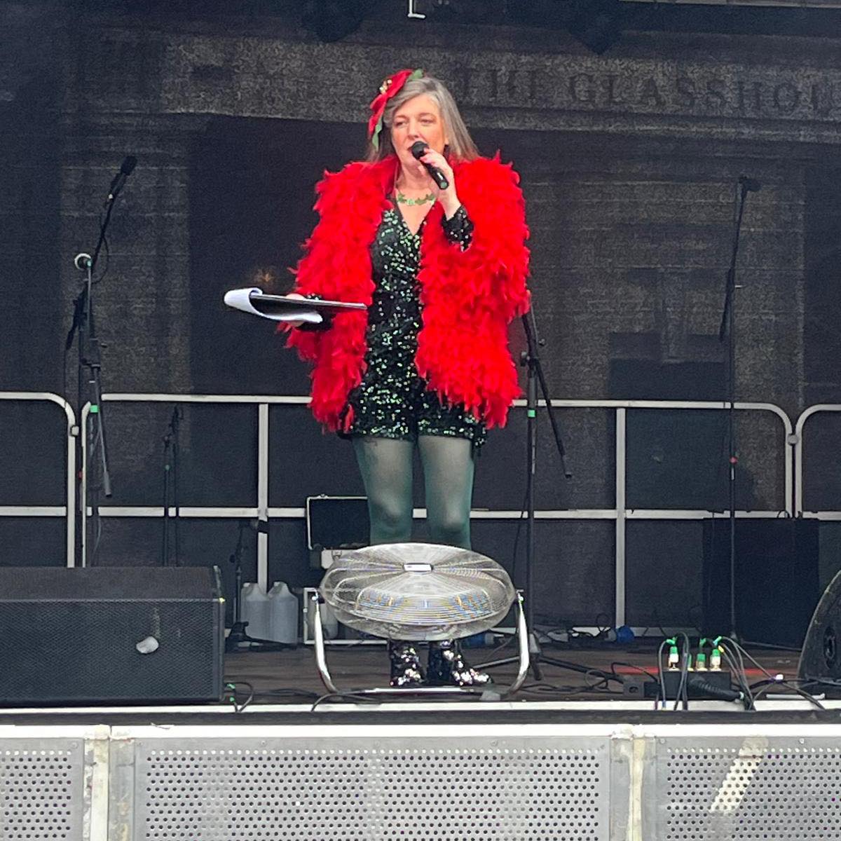 Rachel Farrow -Singer/Compère