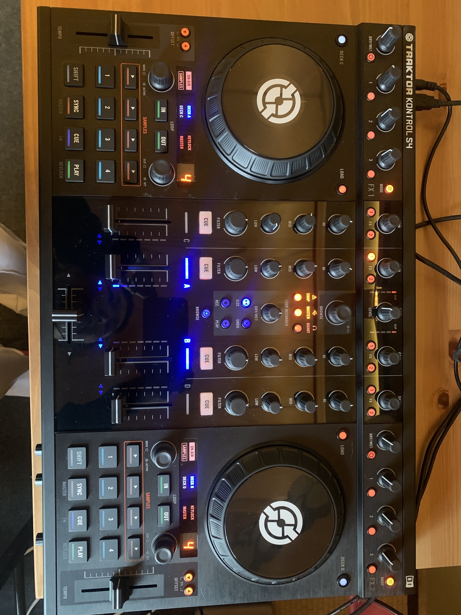 Traktor Kontrol S4 MK1 for sale in Myoko