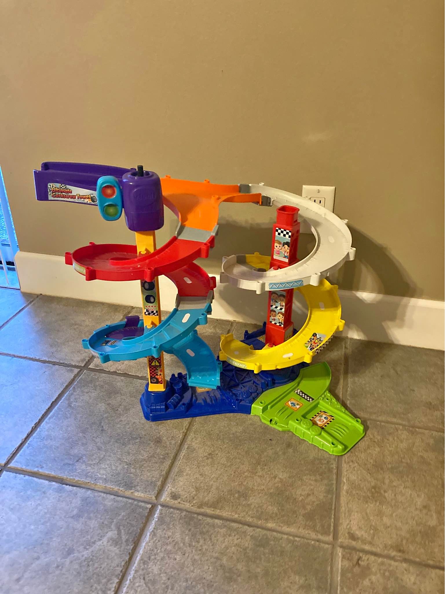 Ramps. Car ramps Ultimate Corkscrew Tower play ramps - Toy Race Car ...