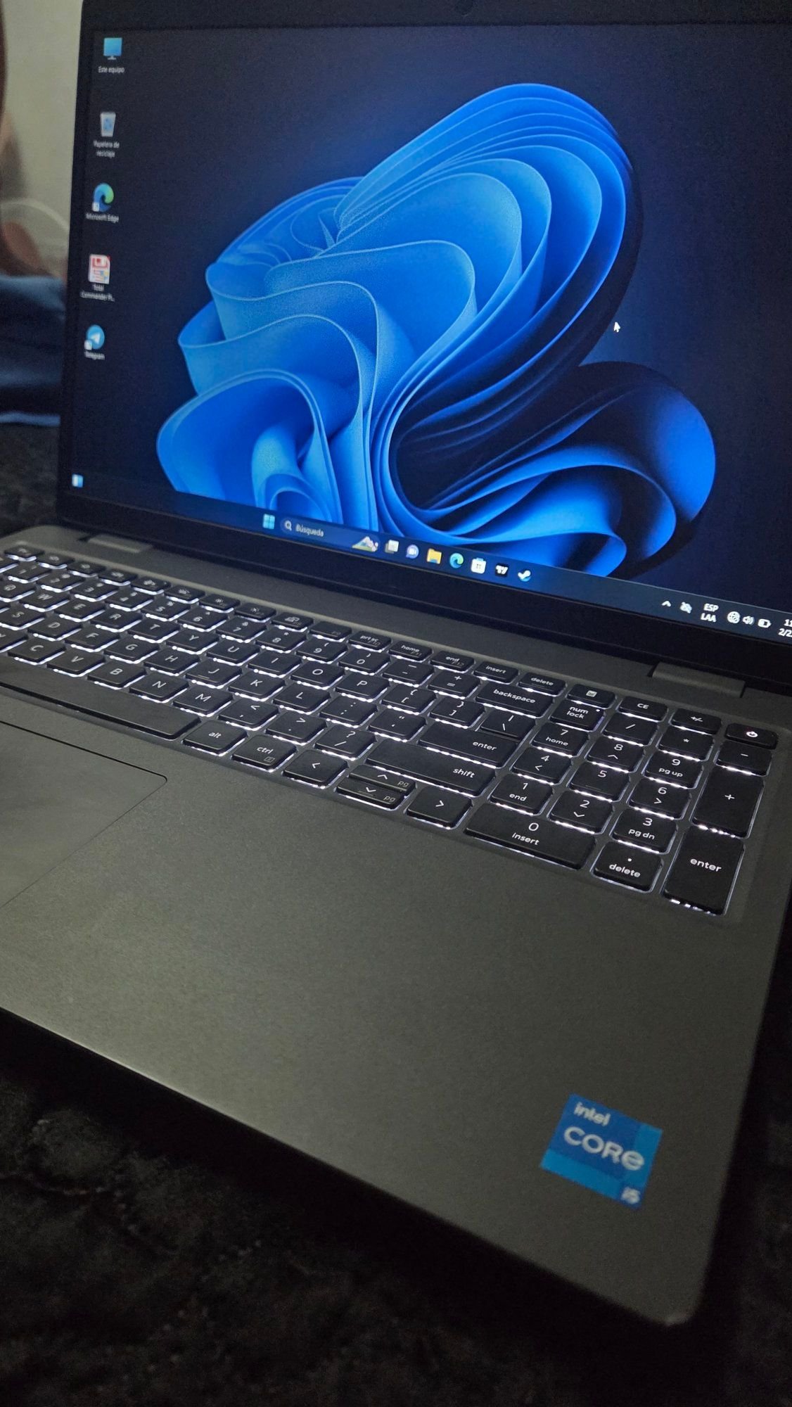 DELL i5 8265U 1.6GHz 8GB 256GB ⑥ Laptop Dell Latitude 5400 -Procesador i5 8365U 1.60ghz -120gb SSD