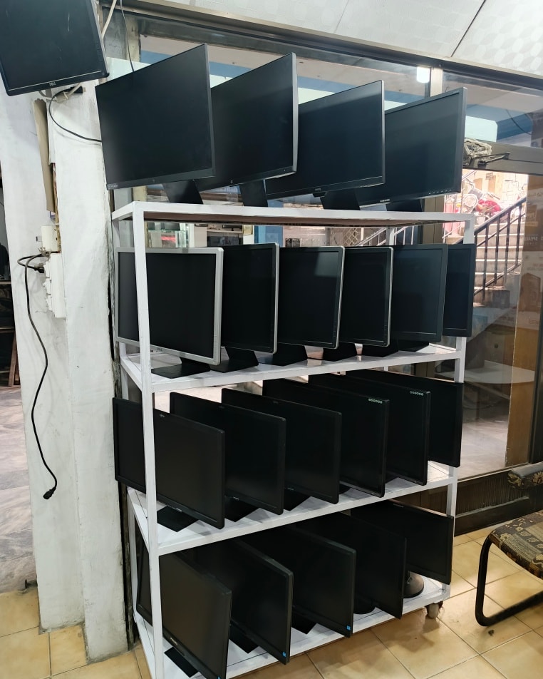 New Pc WORLD & Laptop Zone Attock City | Attock