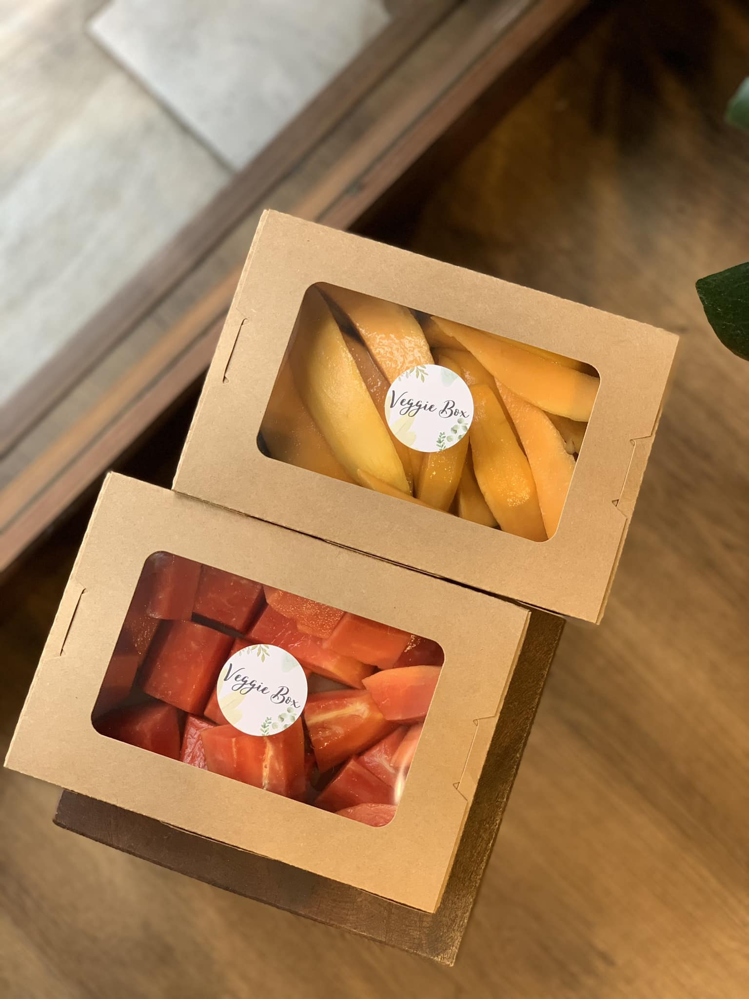 Veggie Box - TRÁI CÂY CẮT ĐÓNG HỘP/ NƯỚC CAM CHỦ NHẬT:...