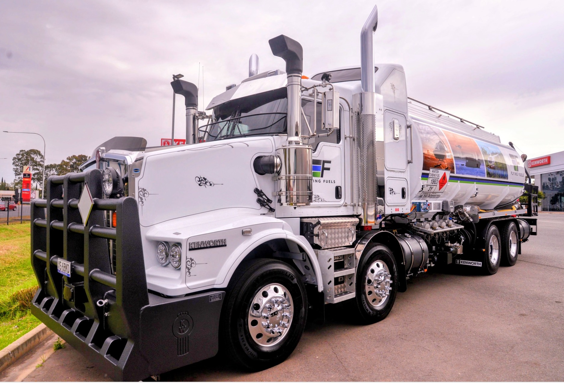Chris Barron... - Chris Barron Engineering Pty Ltd