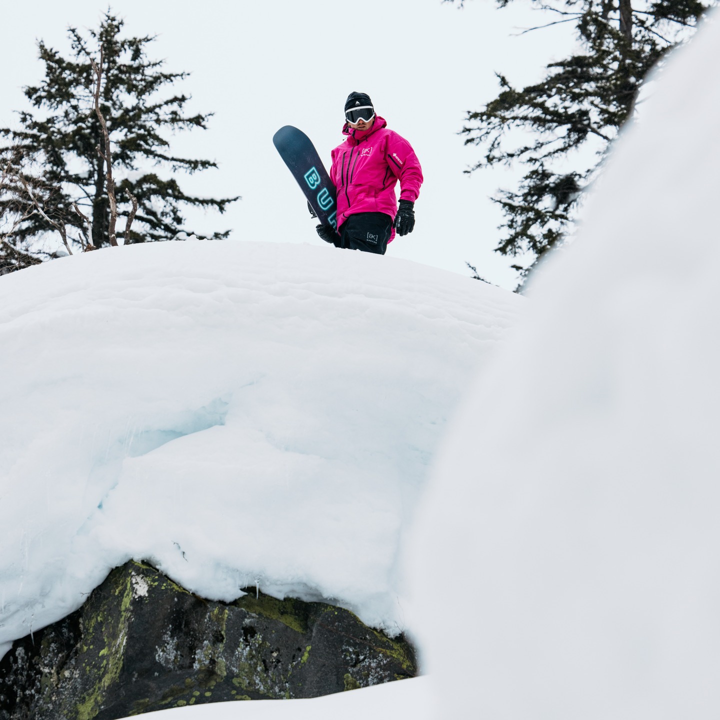 burton backcountry snowboard Counterbalance Camber the Feelgood Smalls brings the confidence Backcountry Snowboard Hiking Backpack Burton