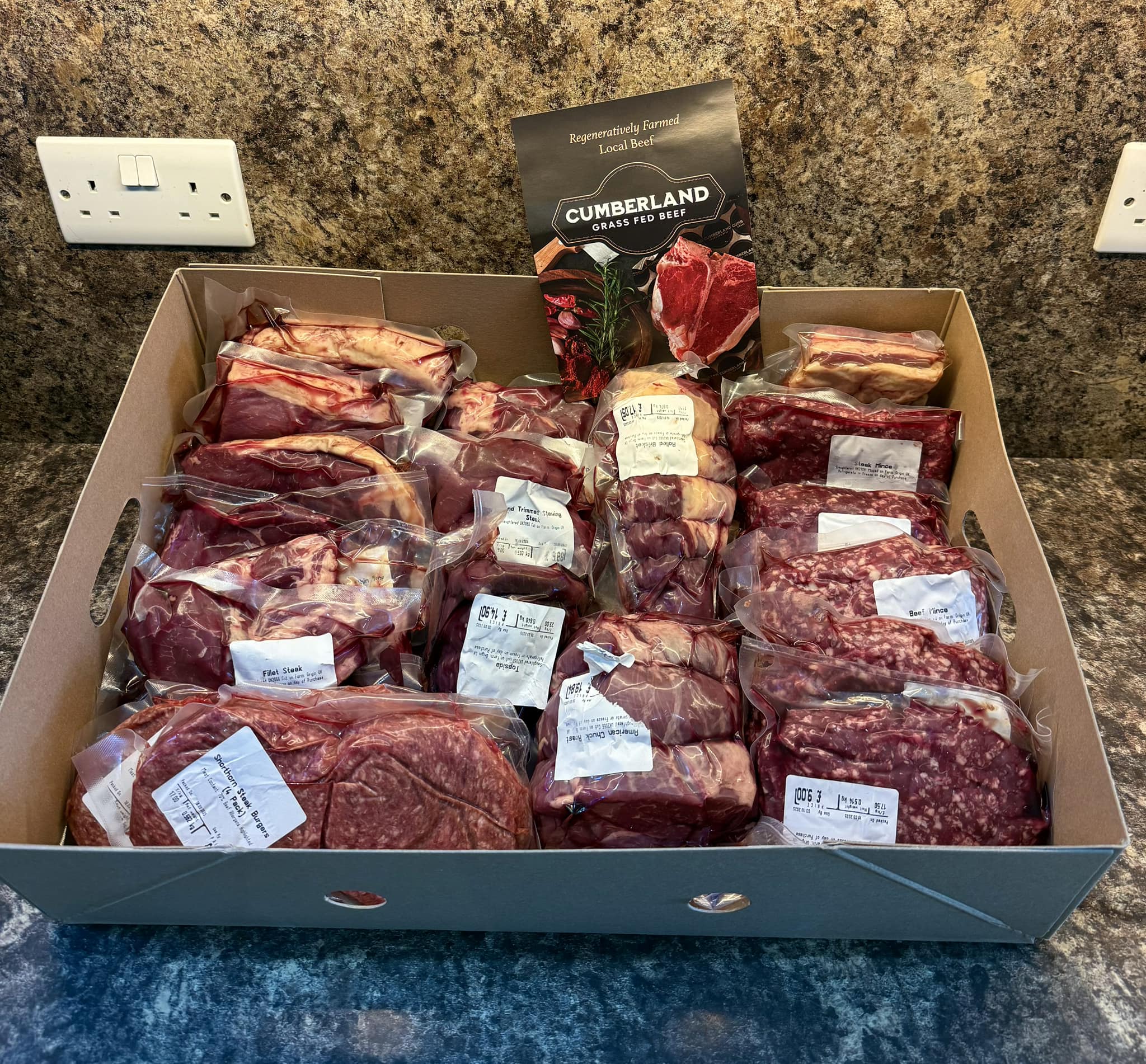 Northern - 🥩 I’ve just taken delivery of this beef box 🥩 This 10kg box ...
