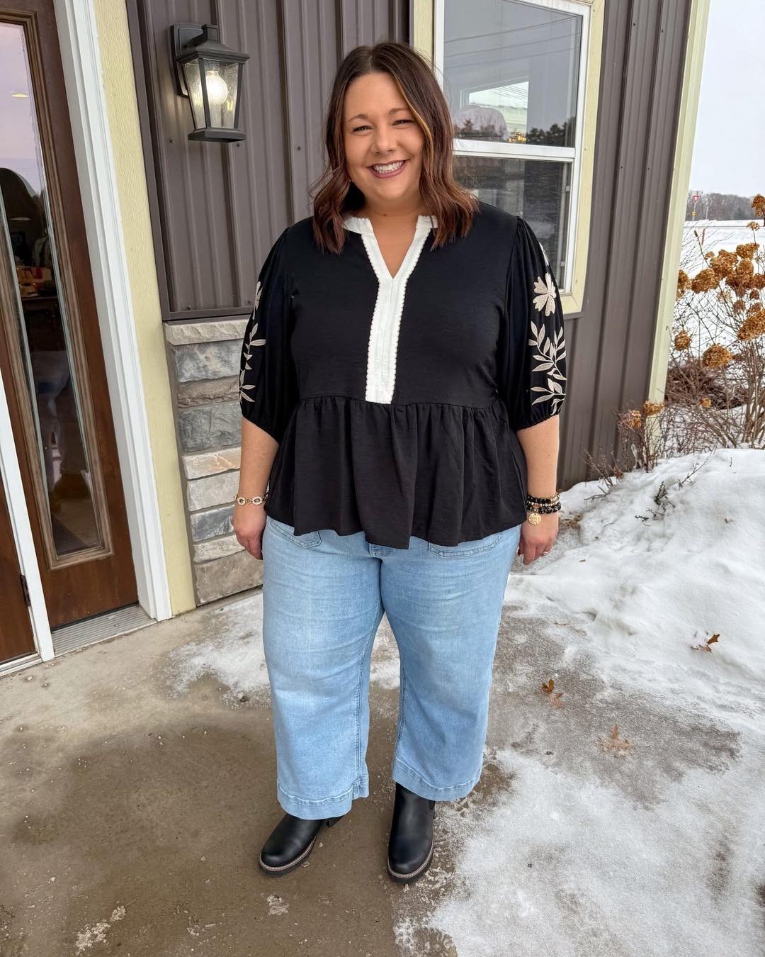 Rachel's Closet - Meet Kelly! 🤍 Isn’t she GORGEOUS?! Addy... | Facebook