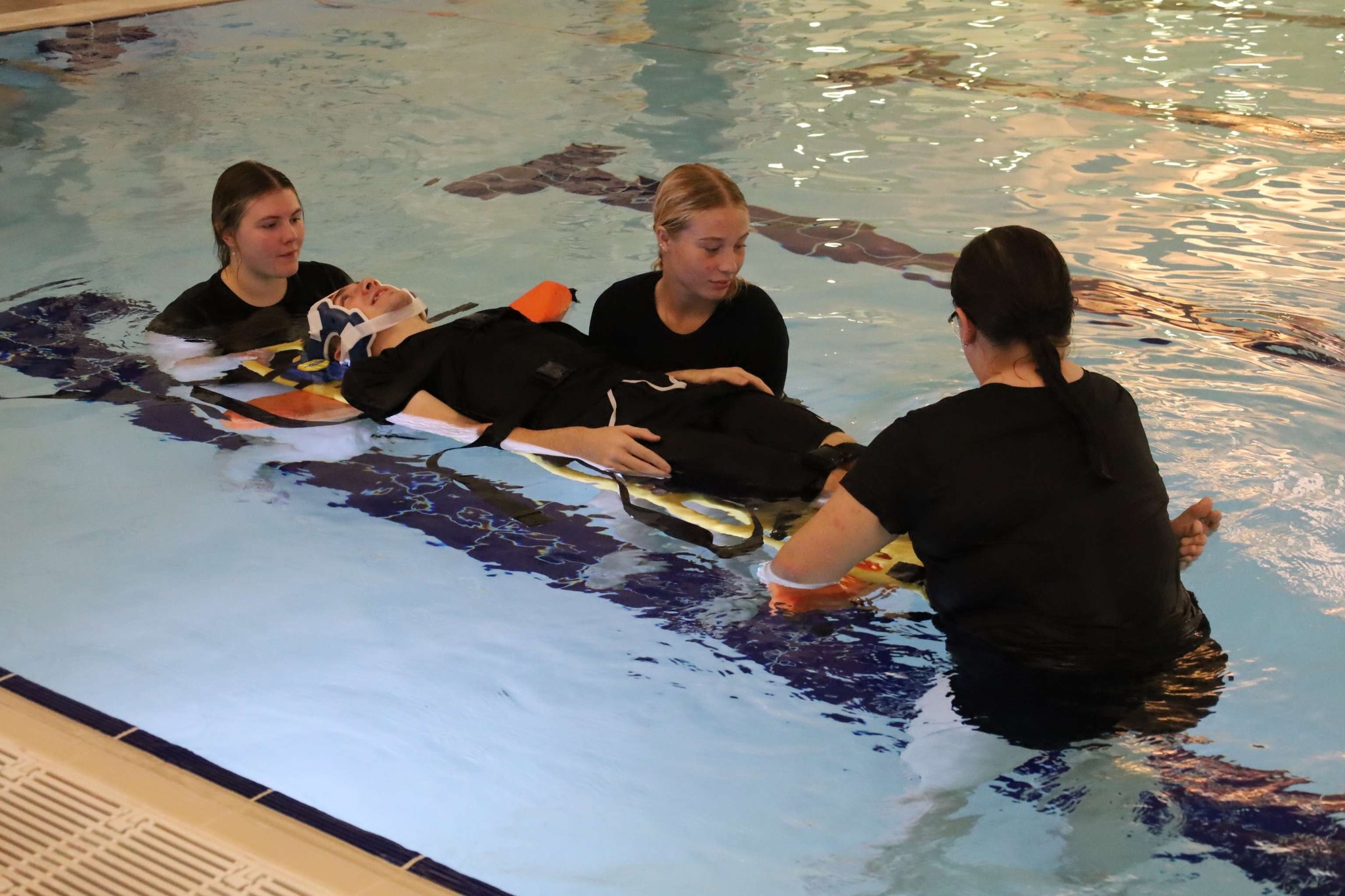 Oldham - 🌊 🛟 🏊‍♂️ Upcoming Pool Lifeguard Courses! The STA Award in ...