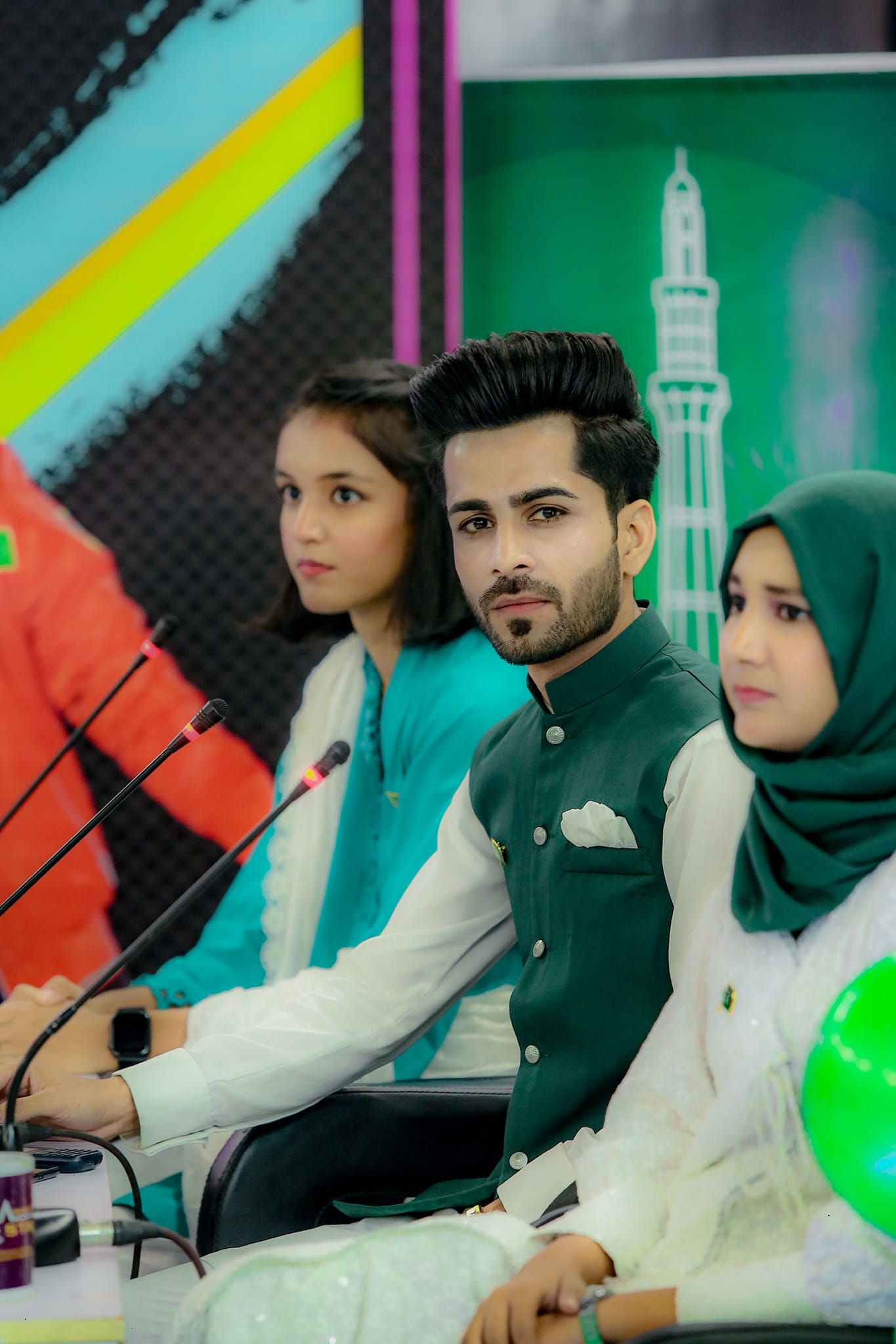 Kon Banyga Star | Karachi