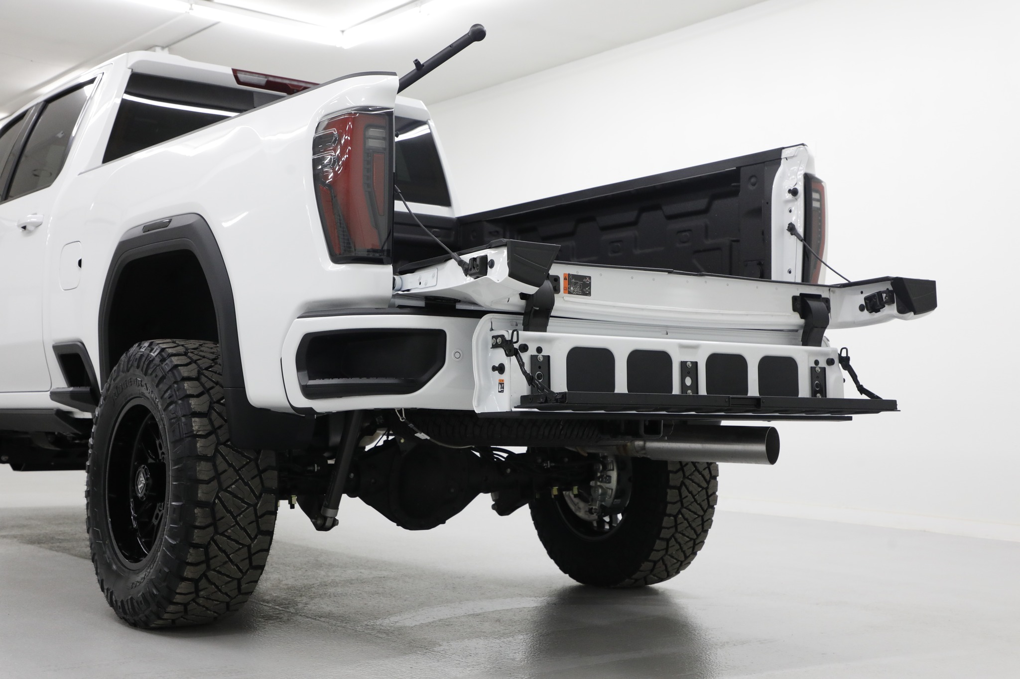 Jim - 📷Click here to view more DETAILED PHOTOS of this EXACT vehicle ...