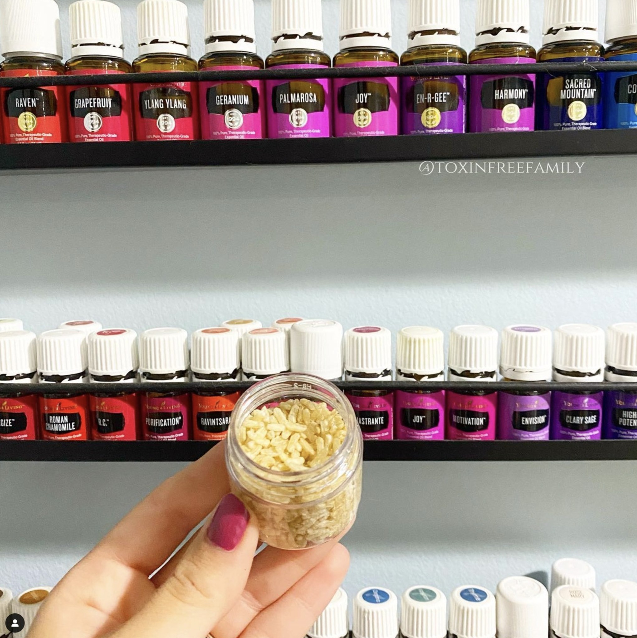 Healthier - No diffuser? No problem! Just add uncooked rice to a jar ...