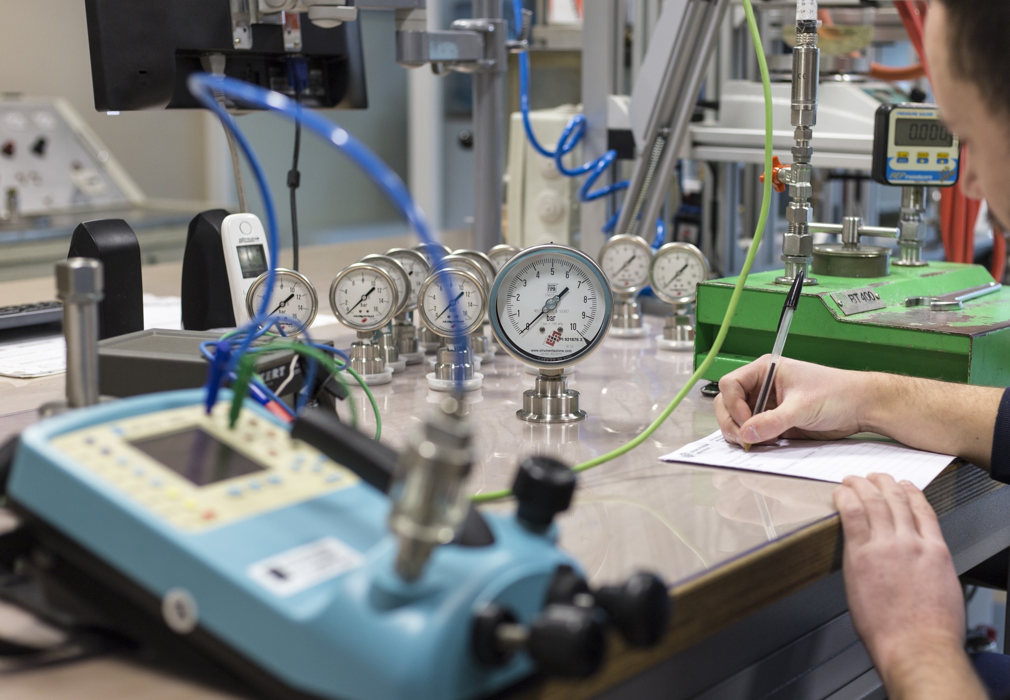 STRUMENTAZIONE... - STRUMENTAZIONE INDUSTRIALE SRL