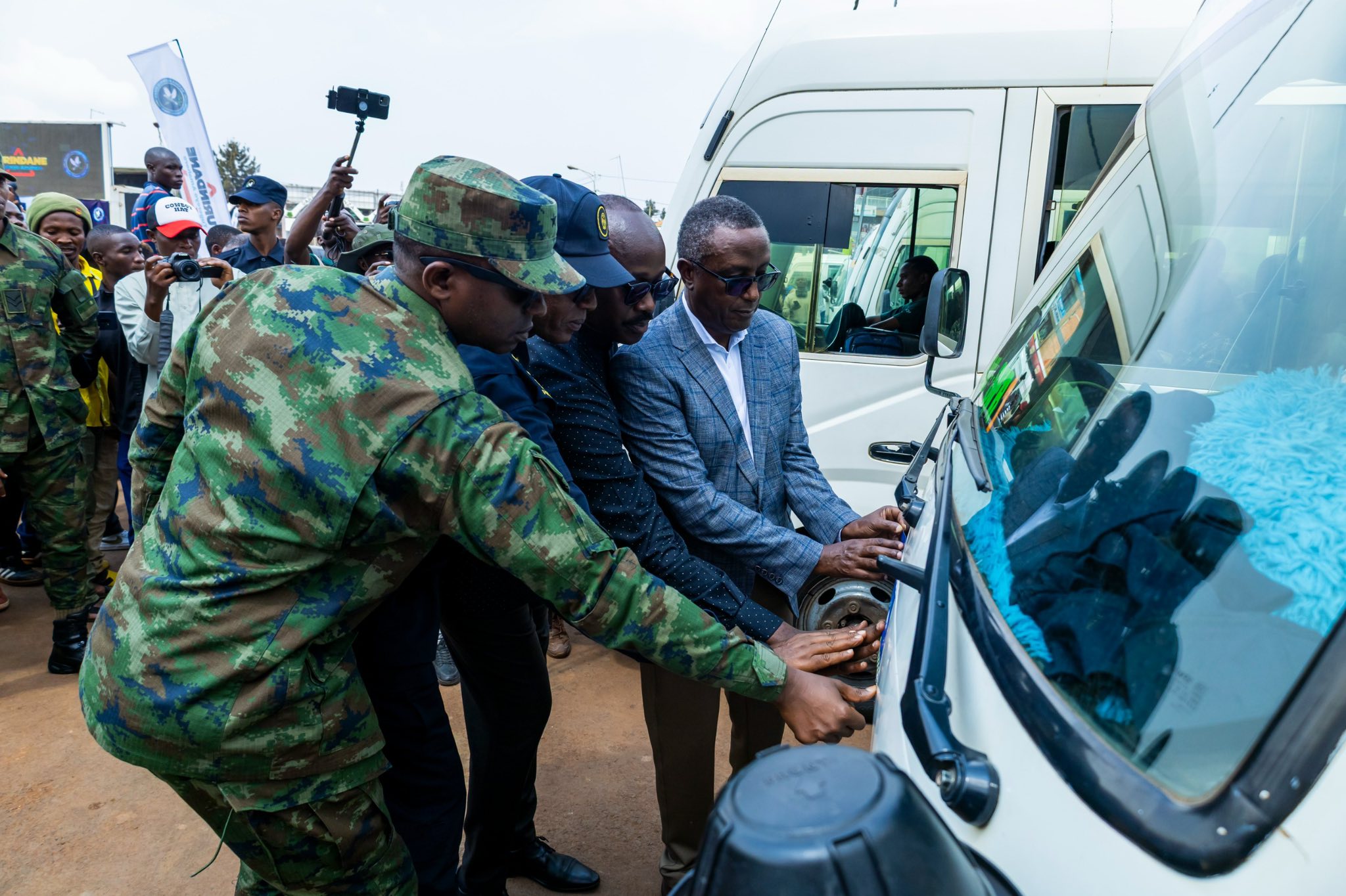 Rwanda - Itangazo: | Facebook