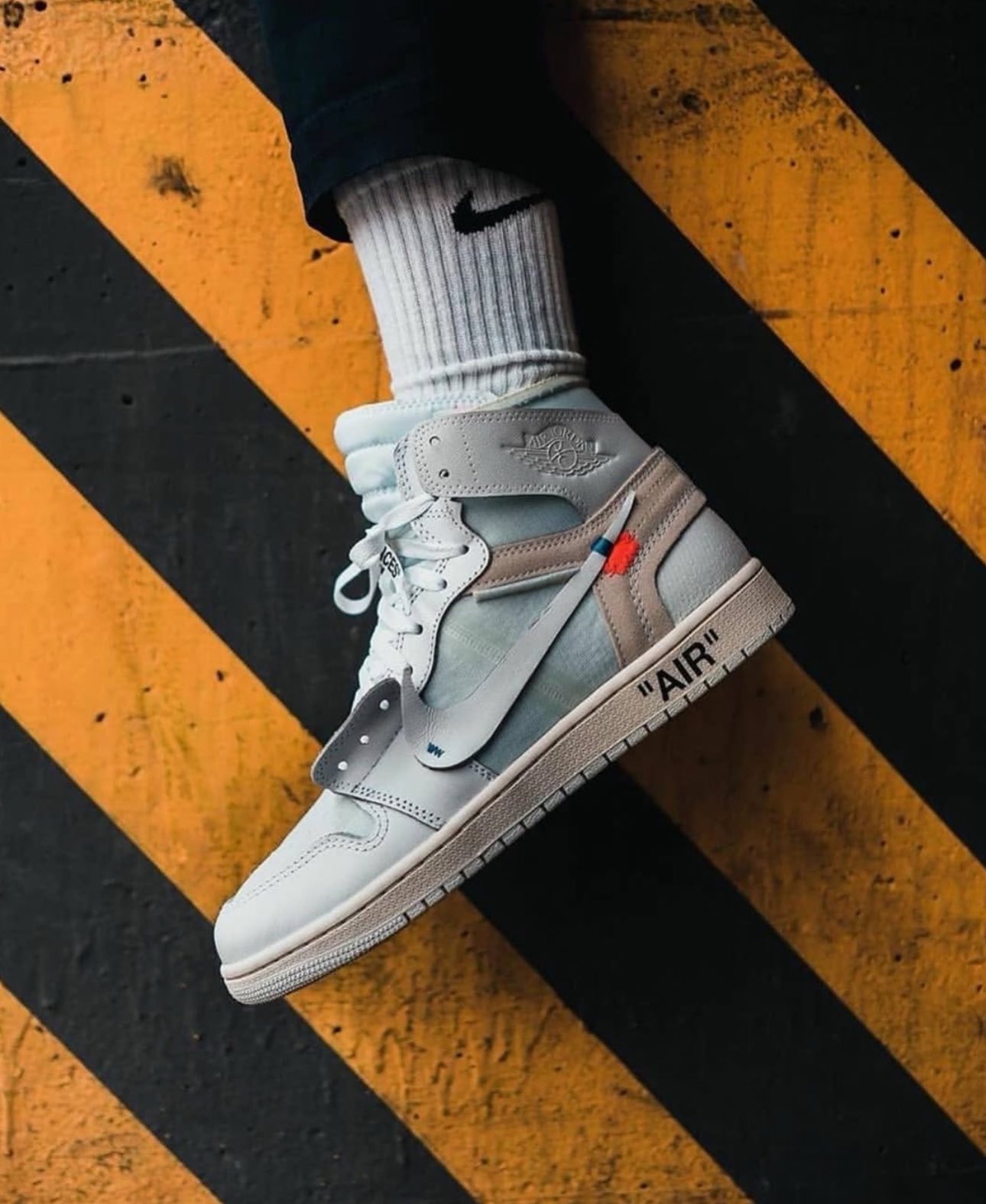 Just Dropped!? Pre Order ? Virgil Abloh Archive (V.A.A.) × Nike 