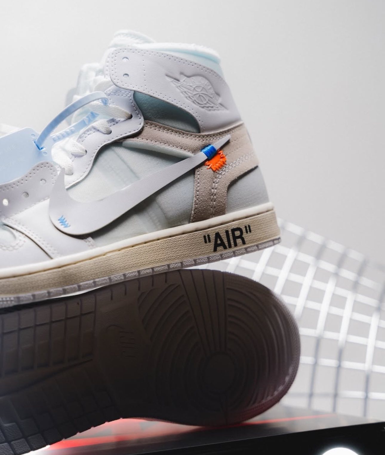 Just Dropped!? Pre Order ? Virgil Abloh Archive (V.A.A.) × Nike 