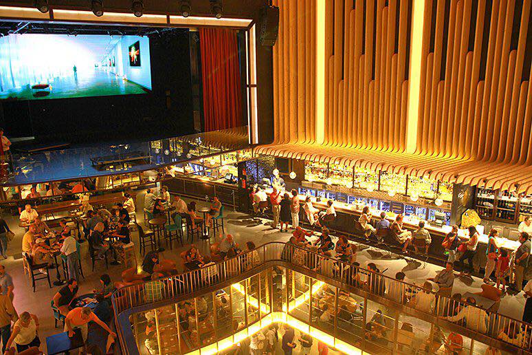 Tómate algo en Platea Madrid