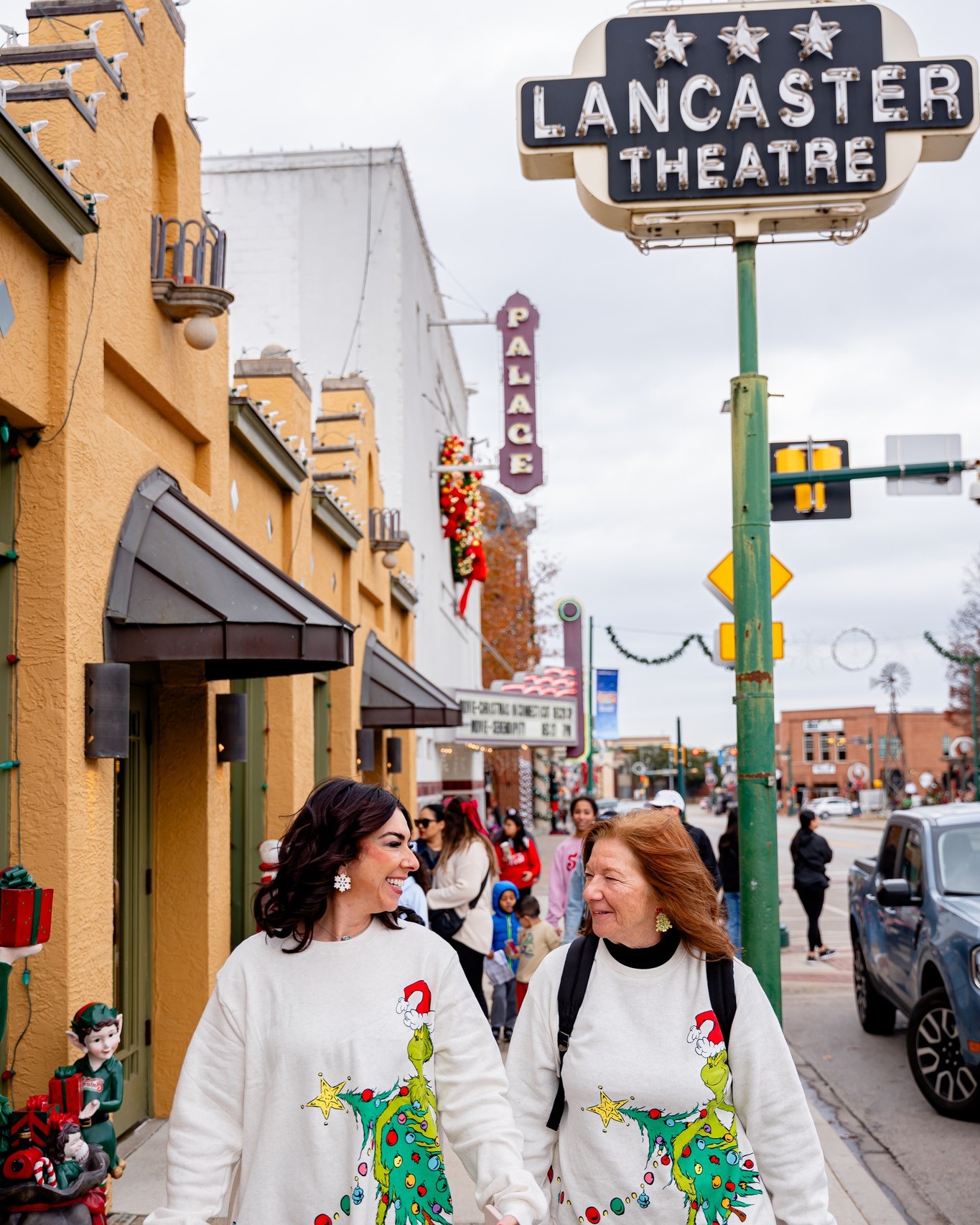 Visit Grapevine - 🍿🎬 Classic Christmas Movies at The... | Facebook