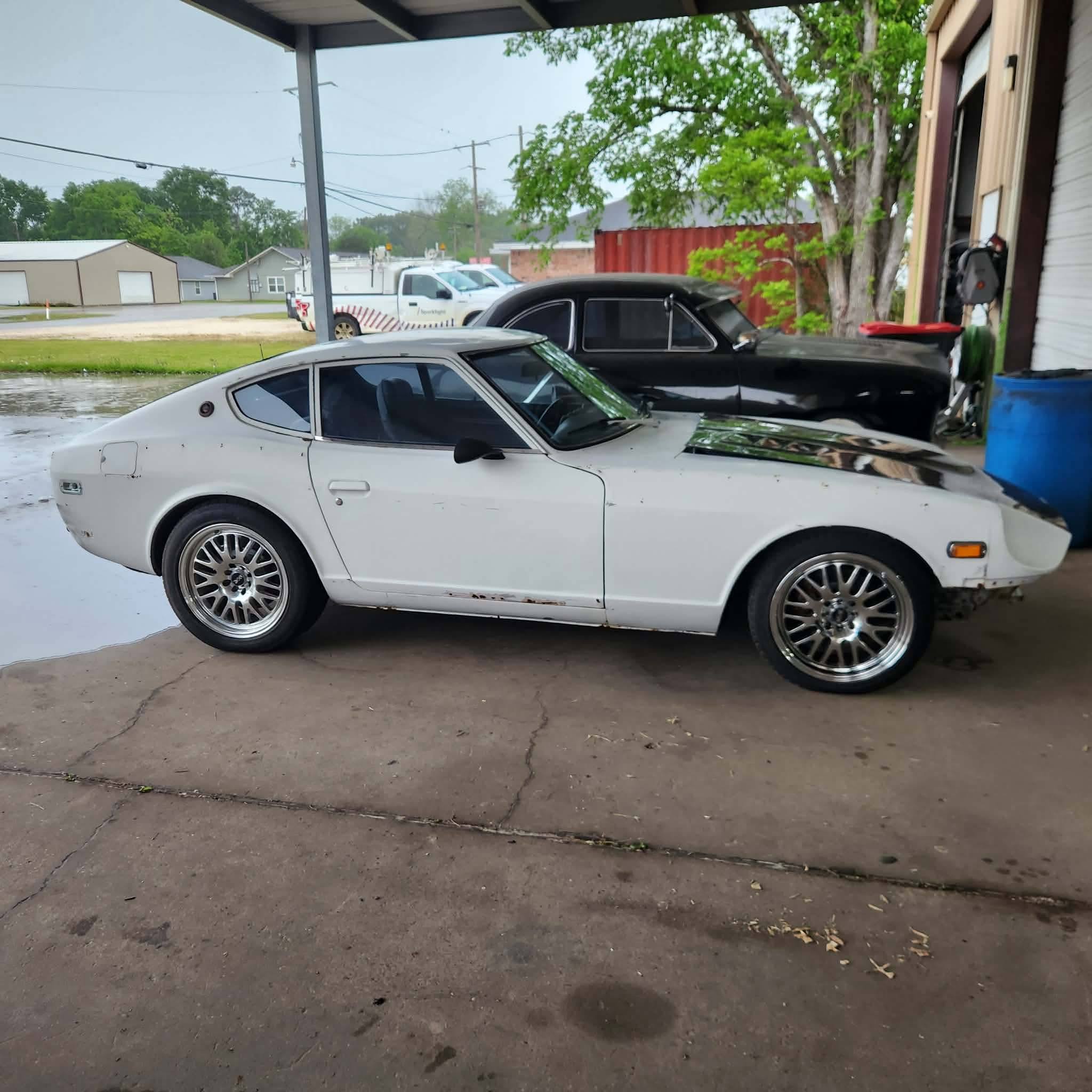 Datsun 280Z with Kevmannz forged wide body kit