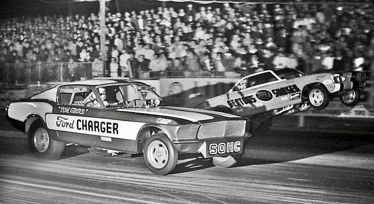 Vintage - David Paine posted this wild Steve Reyes photo of two Logghe ...