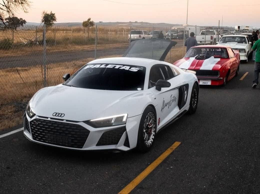 Info Motor - El Audi R8 blanco del equipo Sheepy Race /... | Facebook