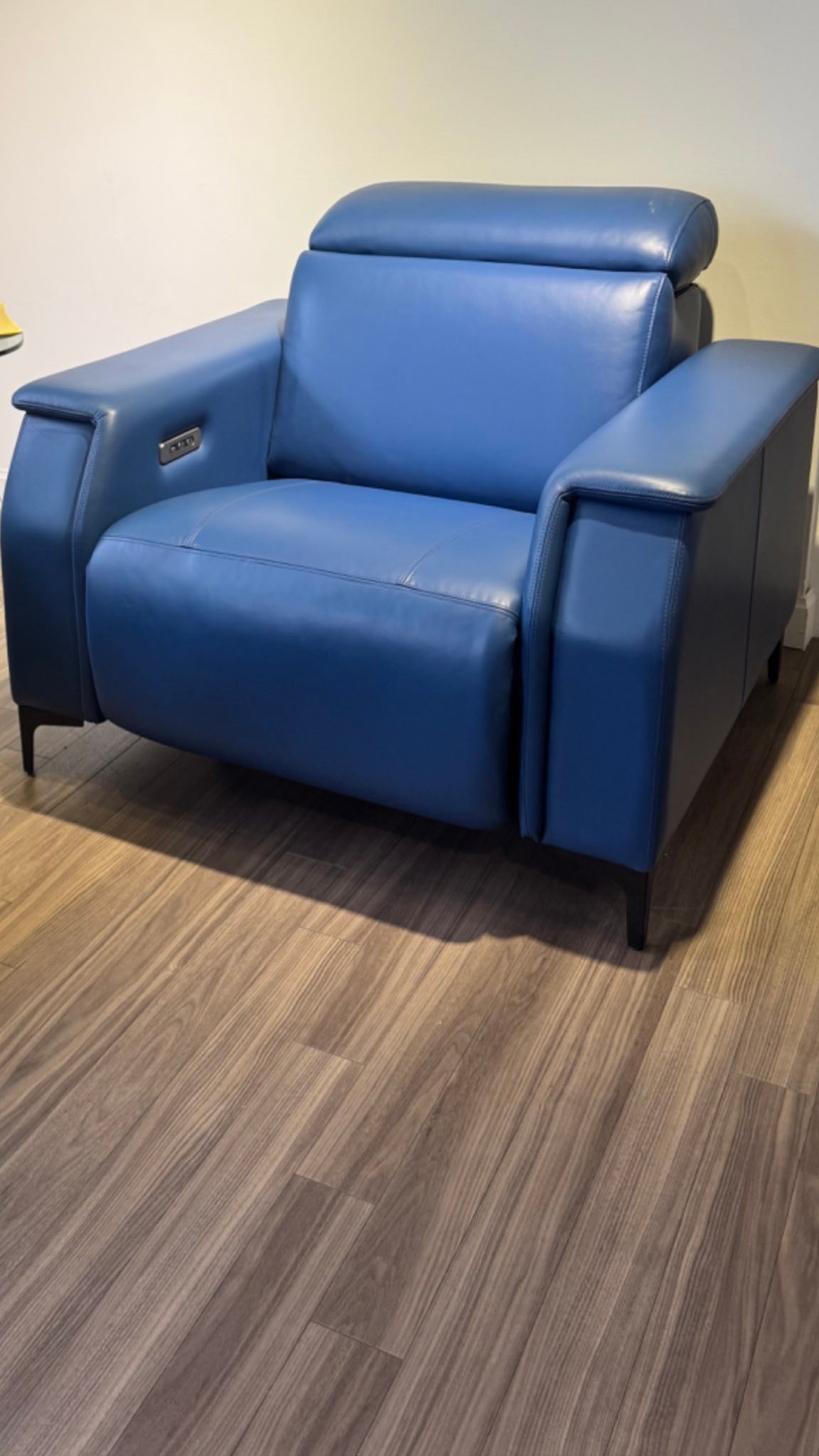 Meubles Nuances ( Furniture ) | Montreal QC