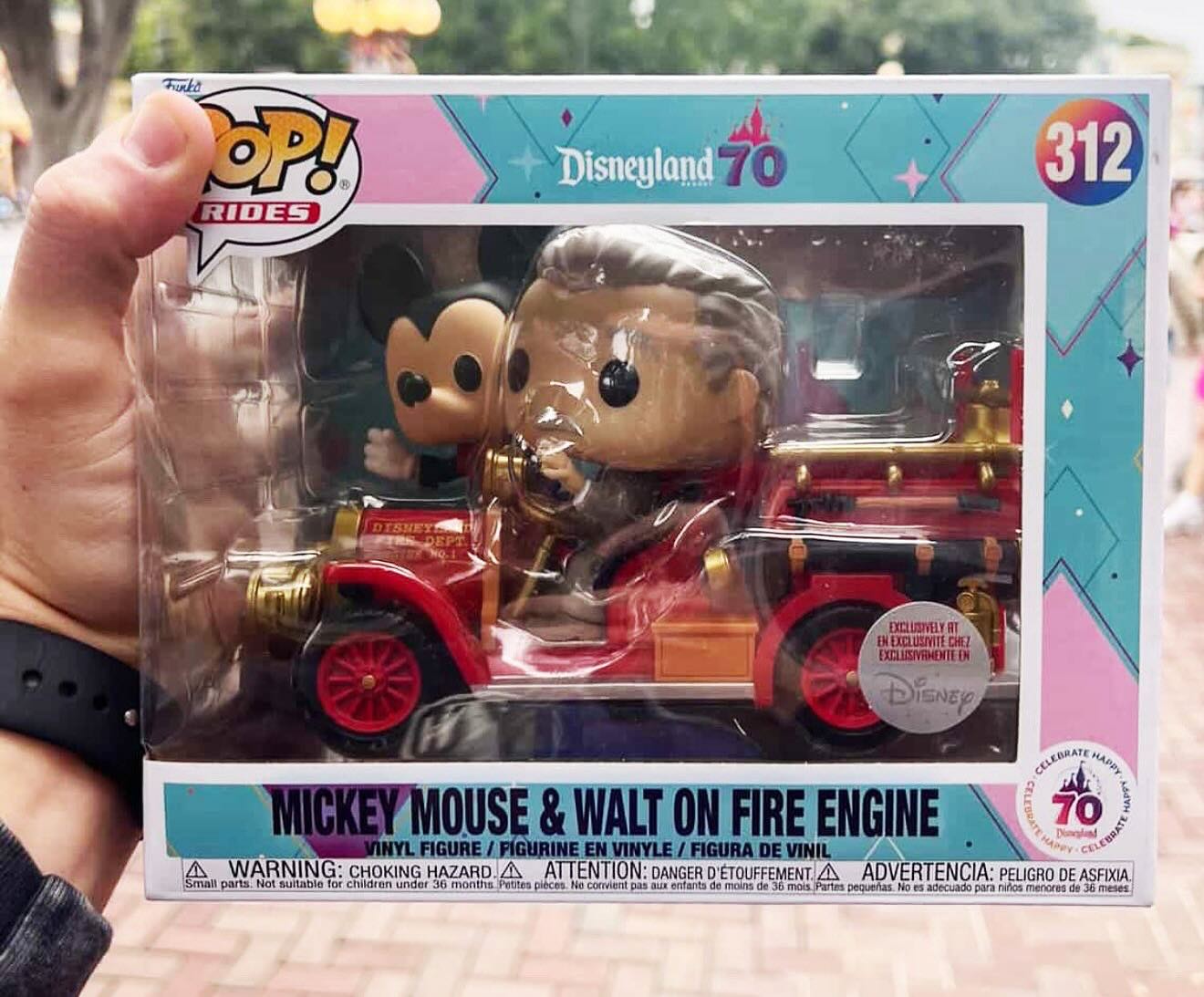 FunkoFinderz - First look at Disney Exclusive Mickey Mouse & Walt